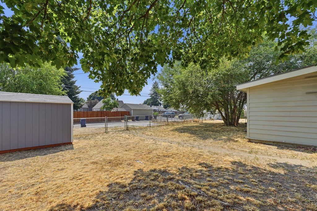 2603 W Rowan Ave - Photo 24