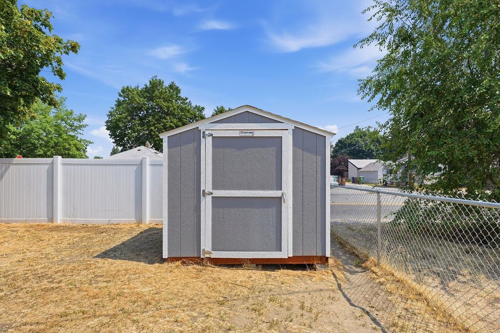 2603 W Rowan Ave - Photo 29