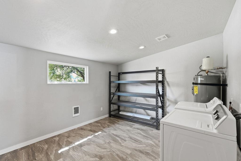 2603 W Rowan Ave - Photo 12