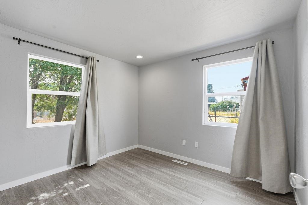 2603 W Rowan Ave - Photo 17