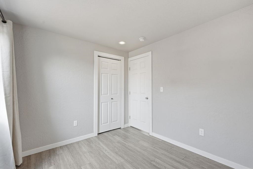 2603 W Rowan Ave - Photo 18