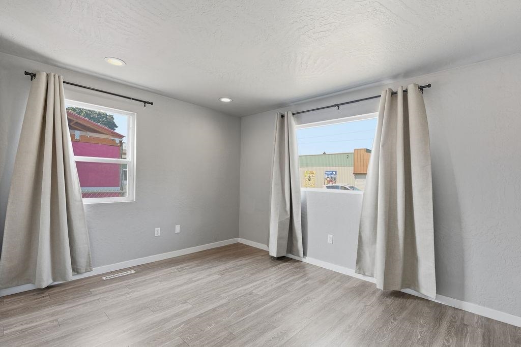 2603 W Rowan Ave - Photo 20