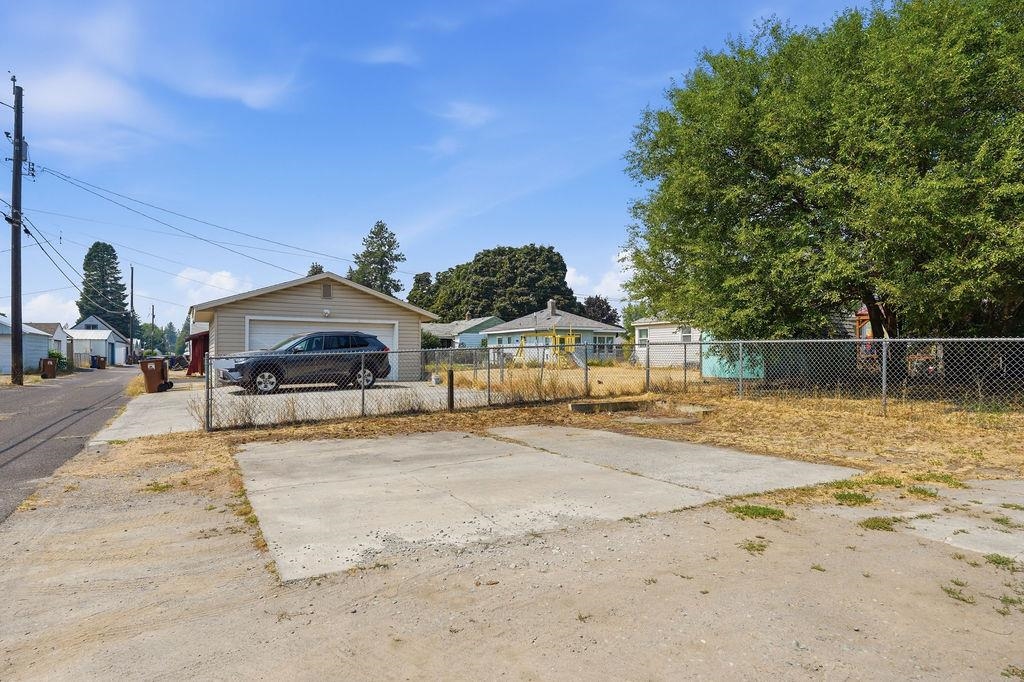 2603 W Rowan Ave - Photo 31