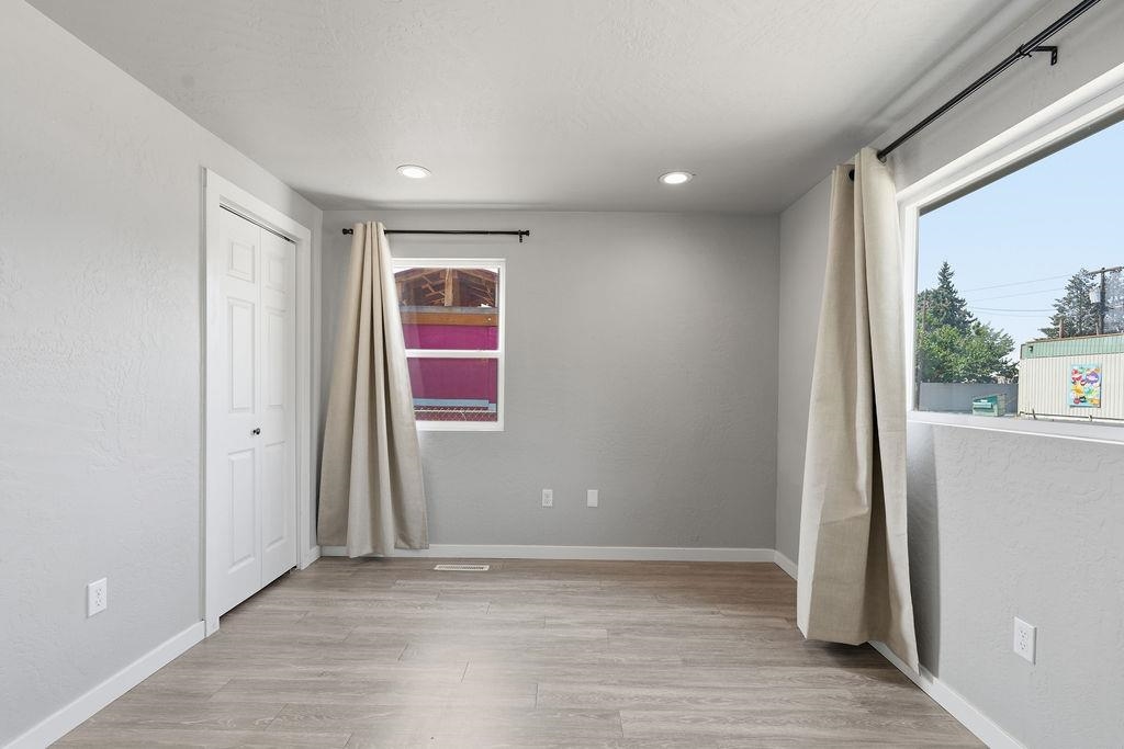 2603 W Rowan Ave - Photo 19