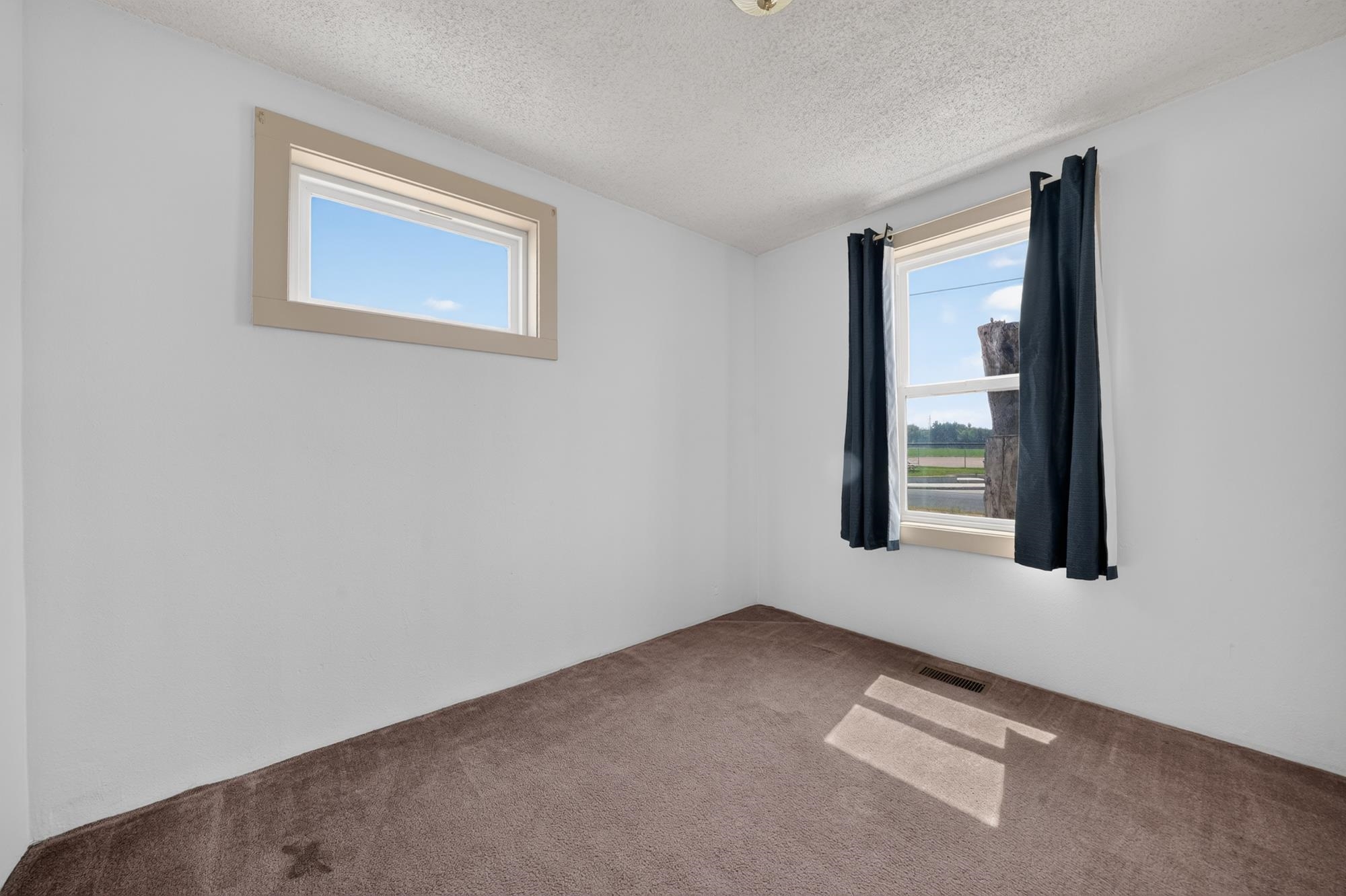 8915 E Grace Ave - Photo 6