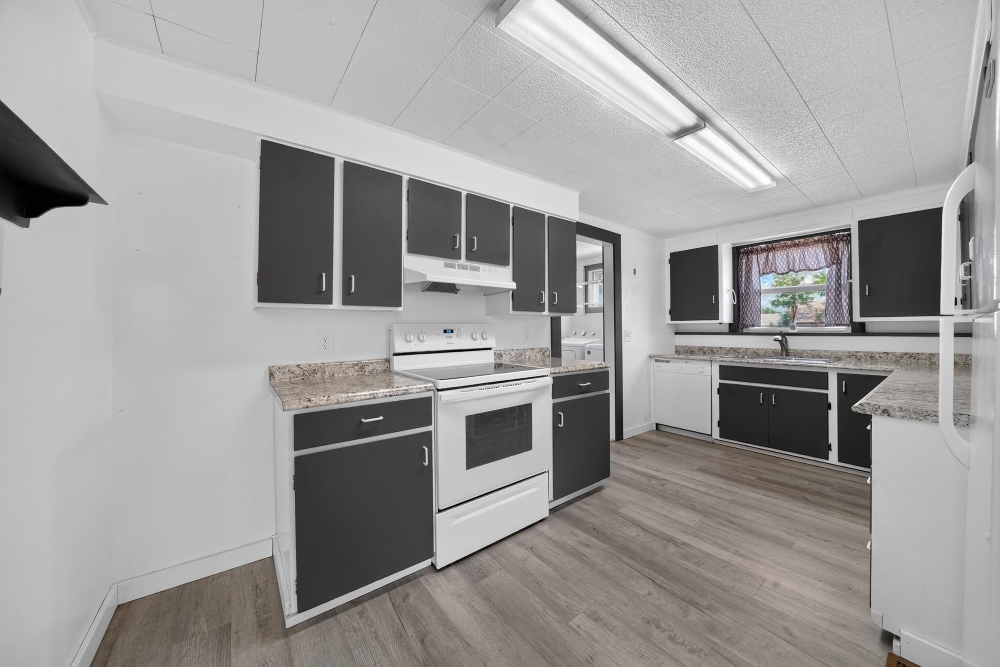 8915 E Grace Ave - Photo 13