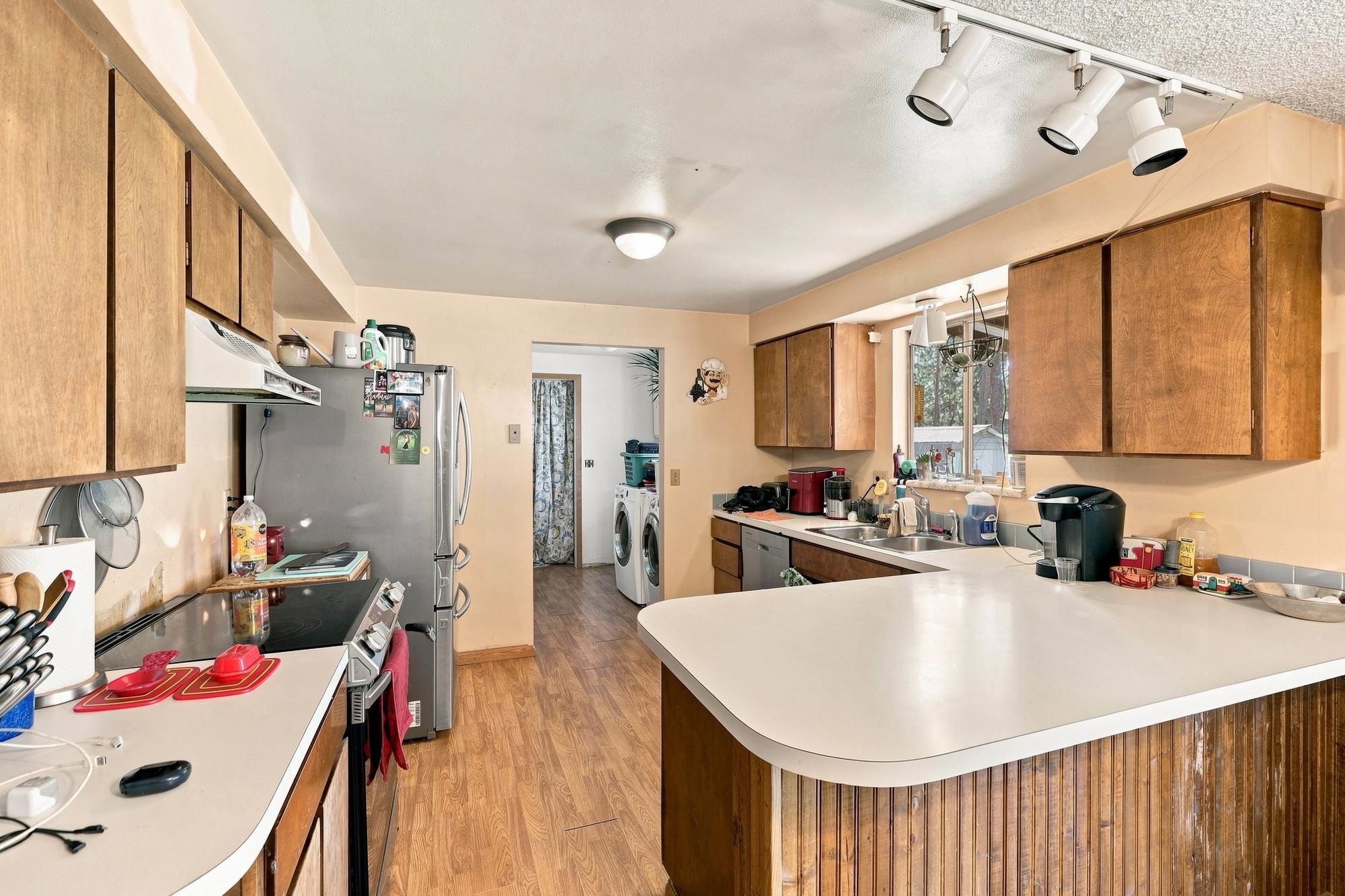 3106 S Bowdish Rd - Photo 9