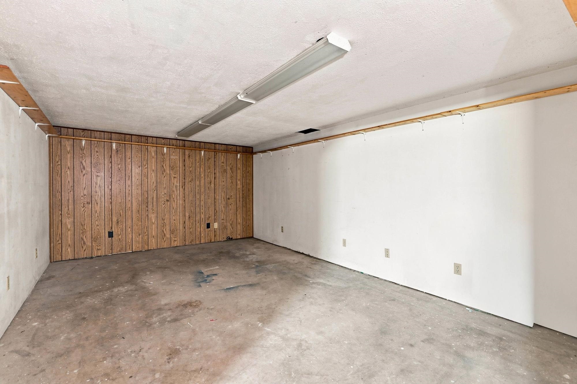 3106 S Bowdish Rd - Photo 23