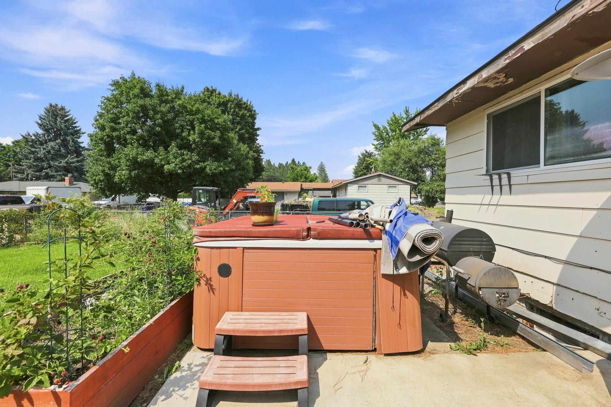 3106 S Bowdish Rd - Photo 32