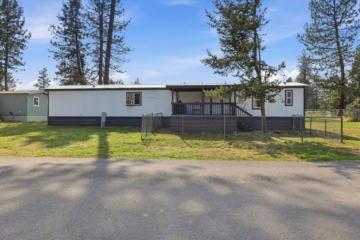 35312 N Newport Hwy - Photo 1