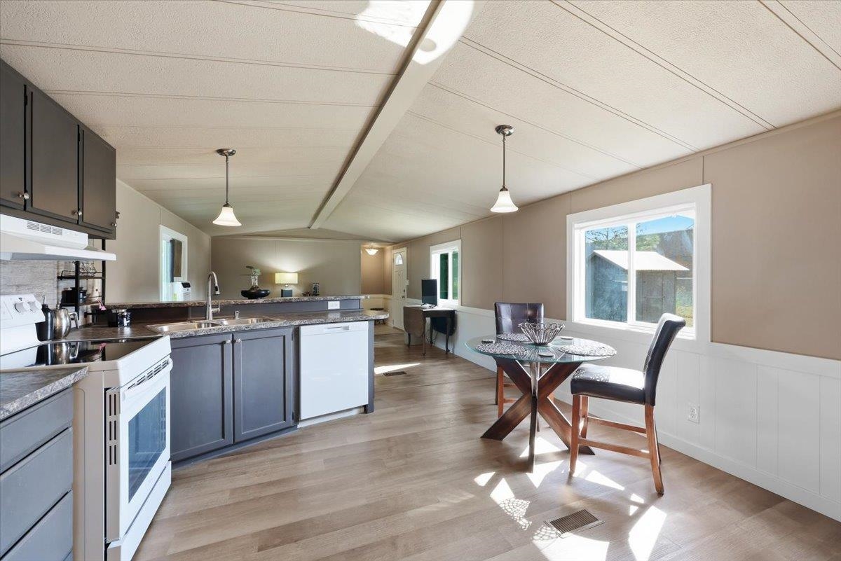 35312 N Newport Hwy - Photo 11
