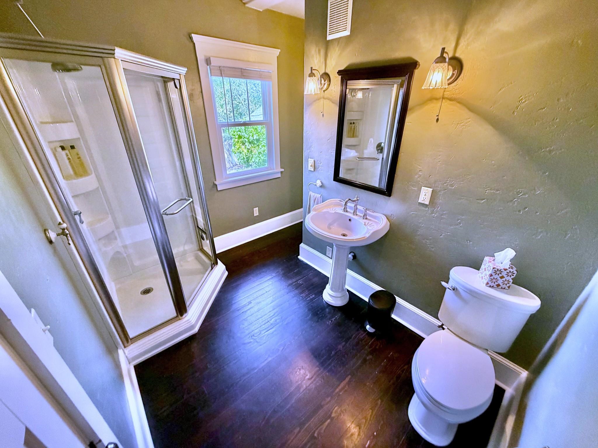 1711 N Normandie St - Photo 15