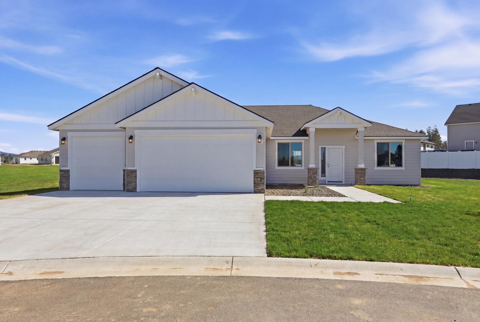 1226 N Park Ct - Photo 1