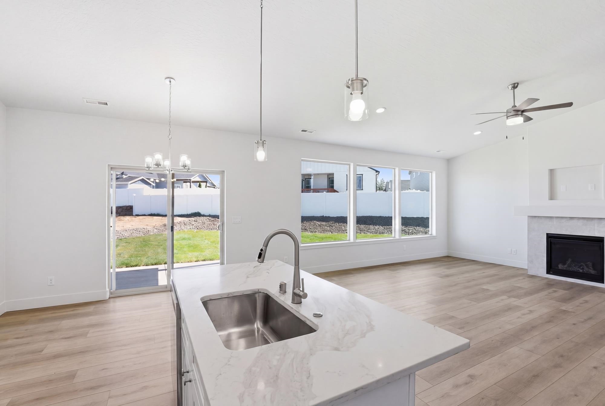 1226 N Park Ct - Photo 15