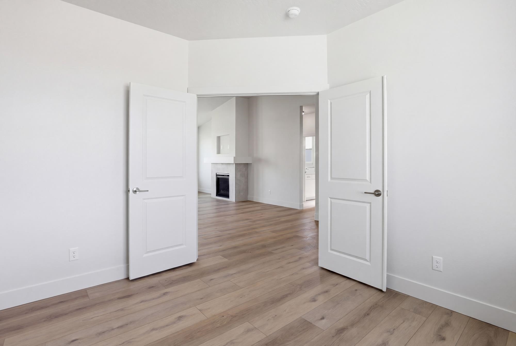 1226 N Park Ct - Photo 26