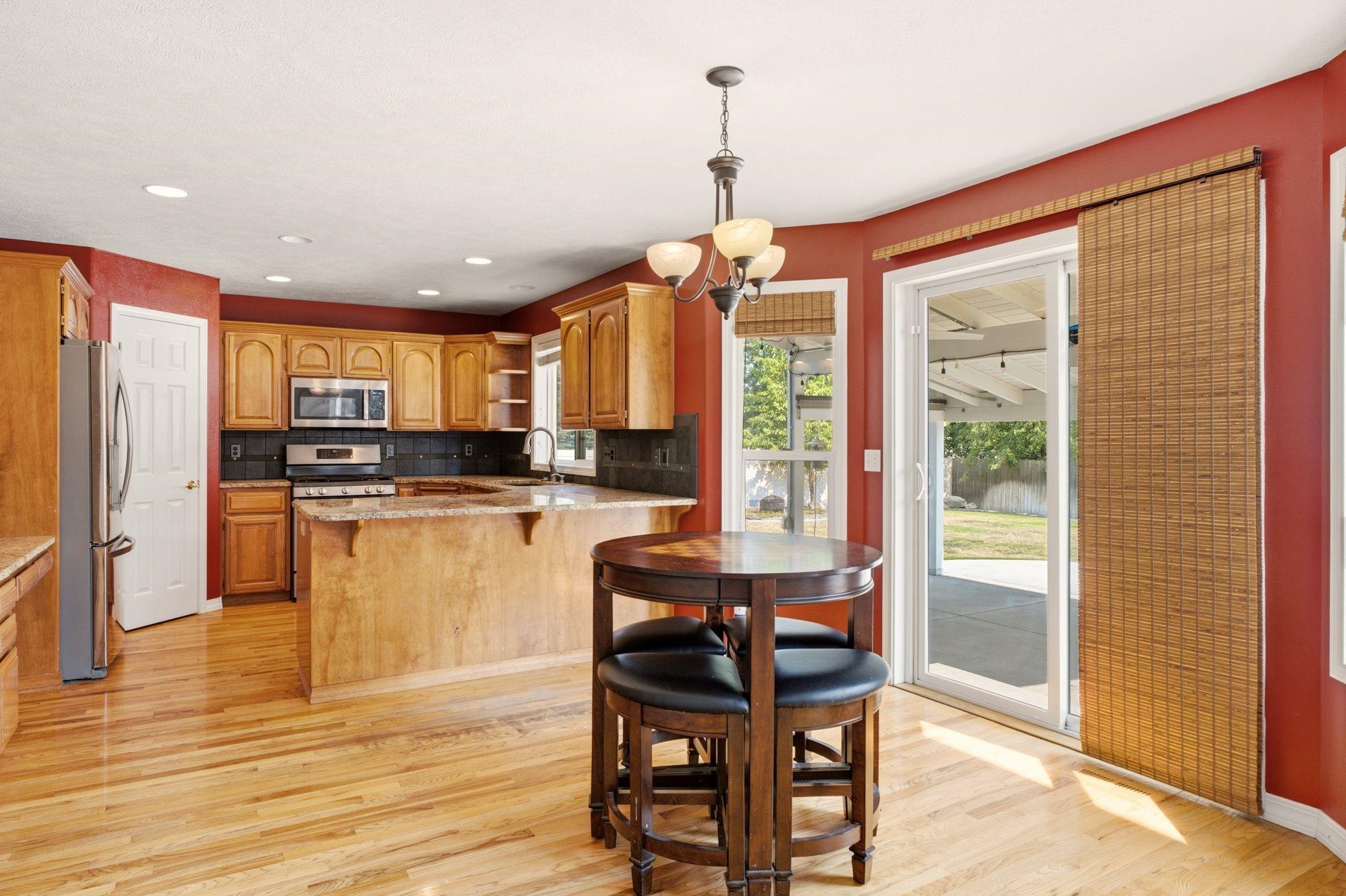 2209 S Steen Rd - Photo 5