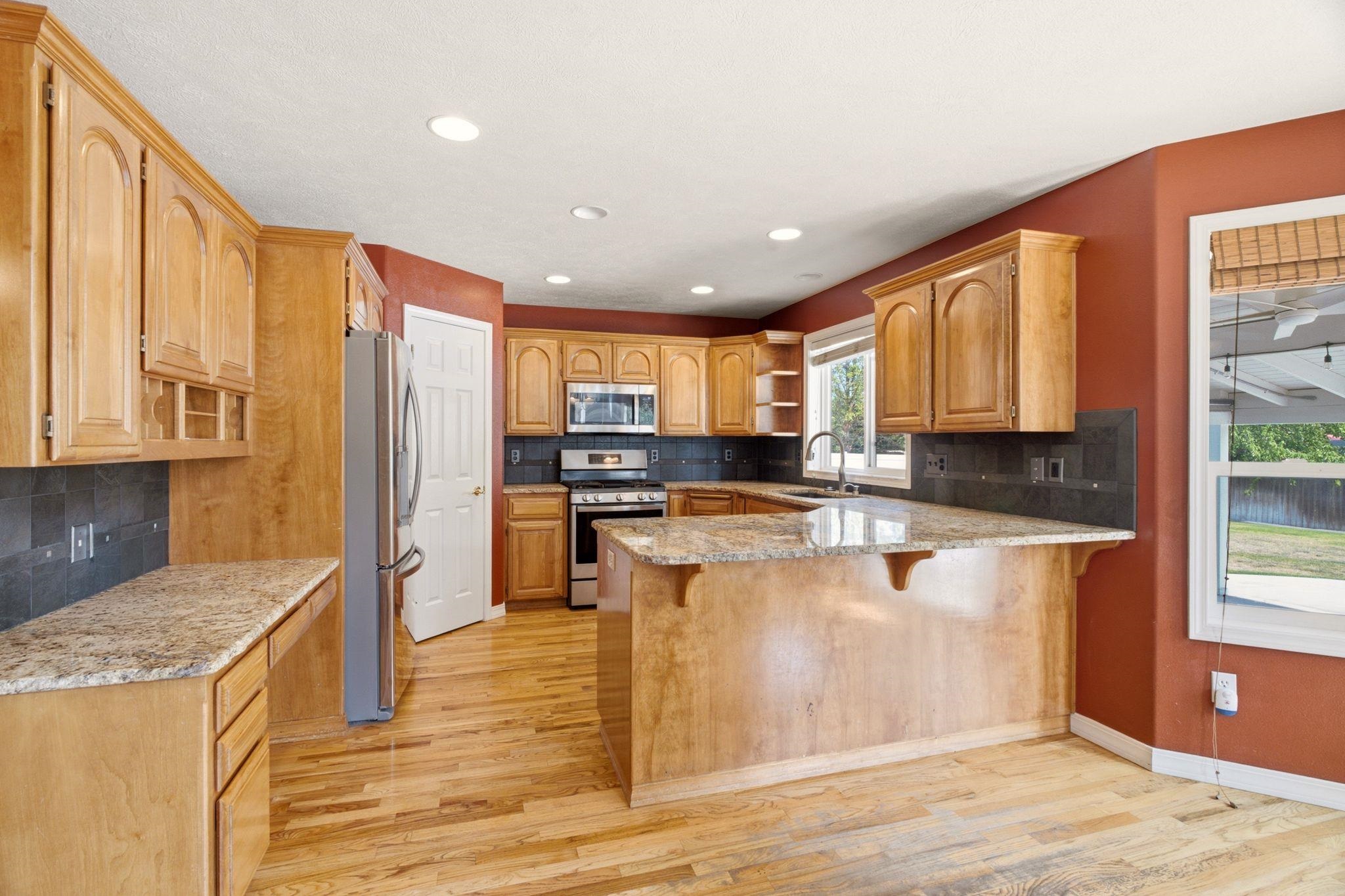 2209 S Steen Rd - Photo 6