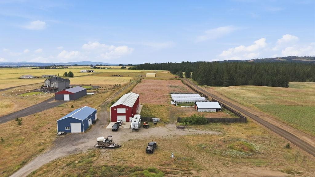 1405 W HALF MOON Rd - Photo 1
