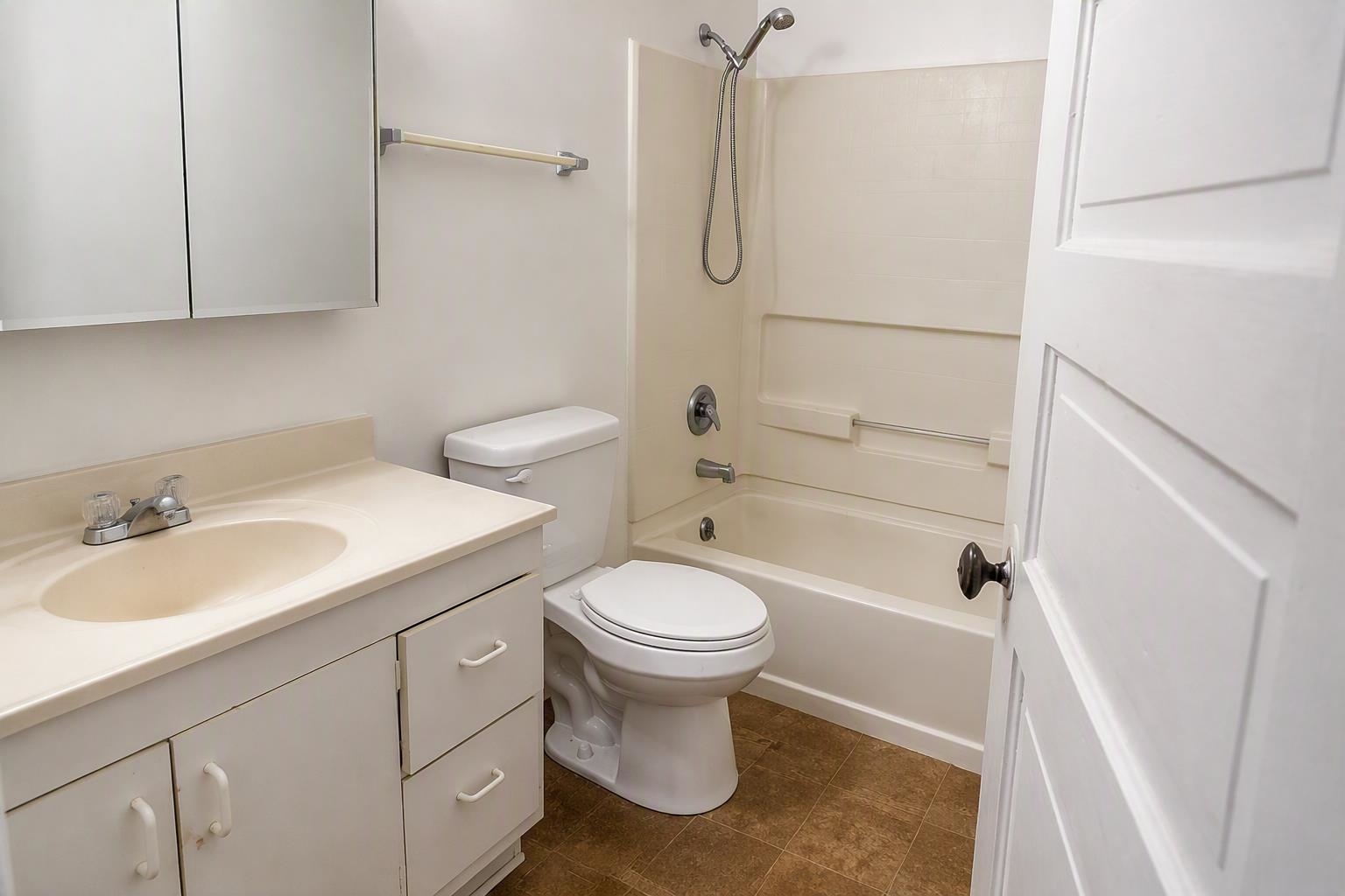 1112 S ASH St - Photo 11