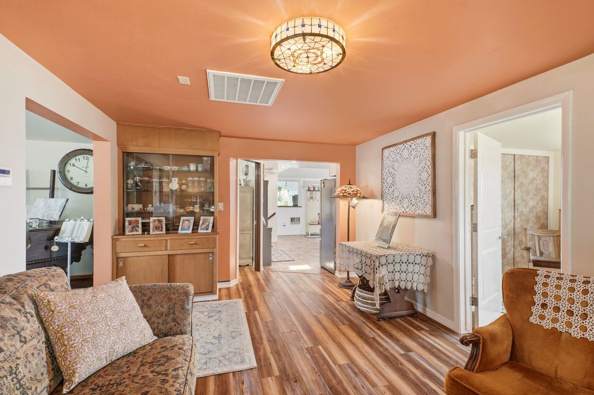 6354 Lancaster Rd - Photo 9