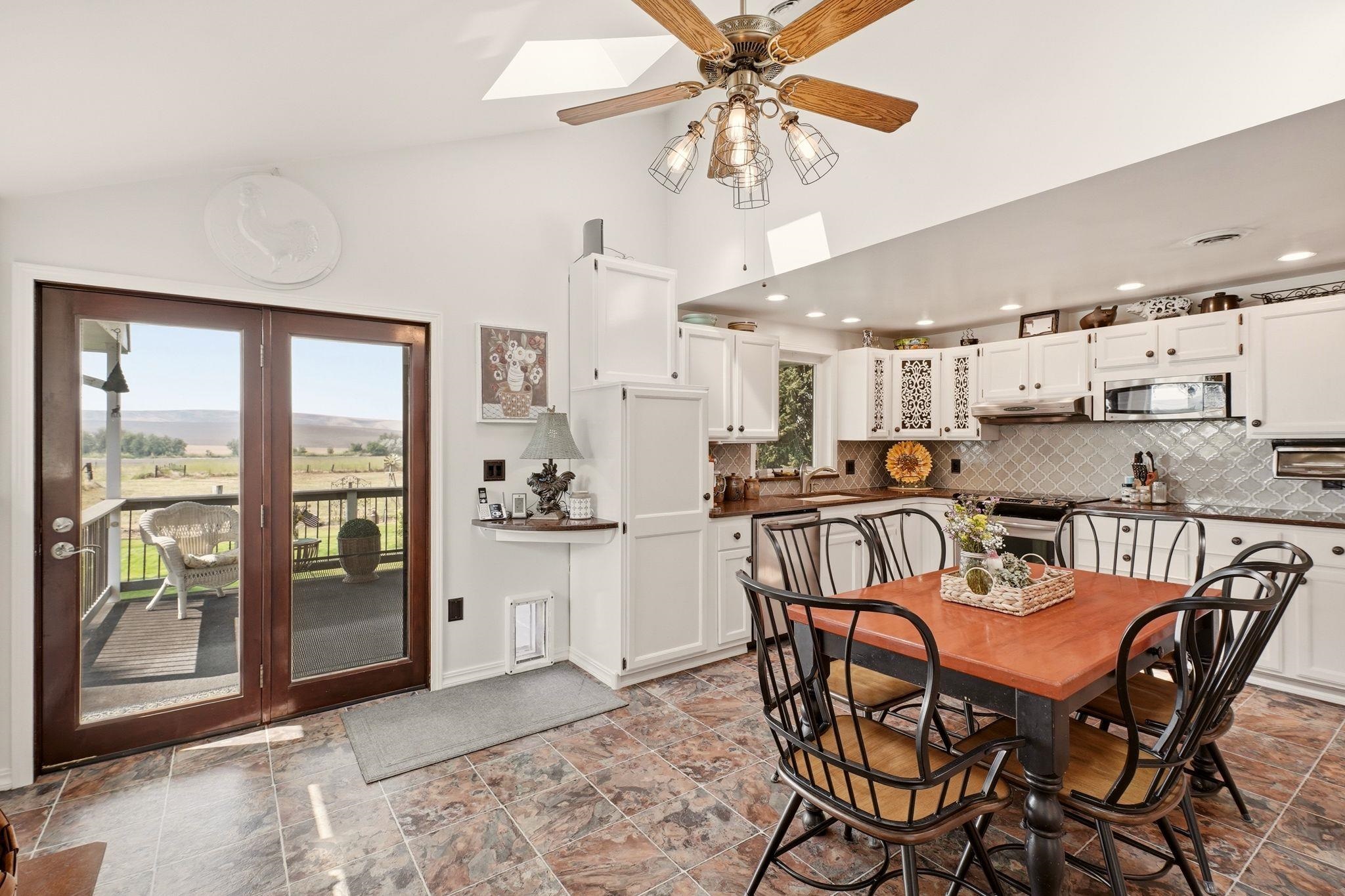 6354 Lancaster Rd - Photo 11