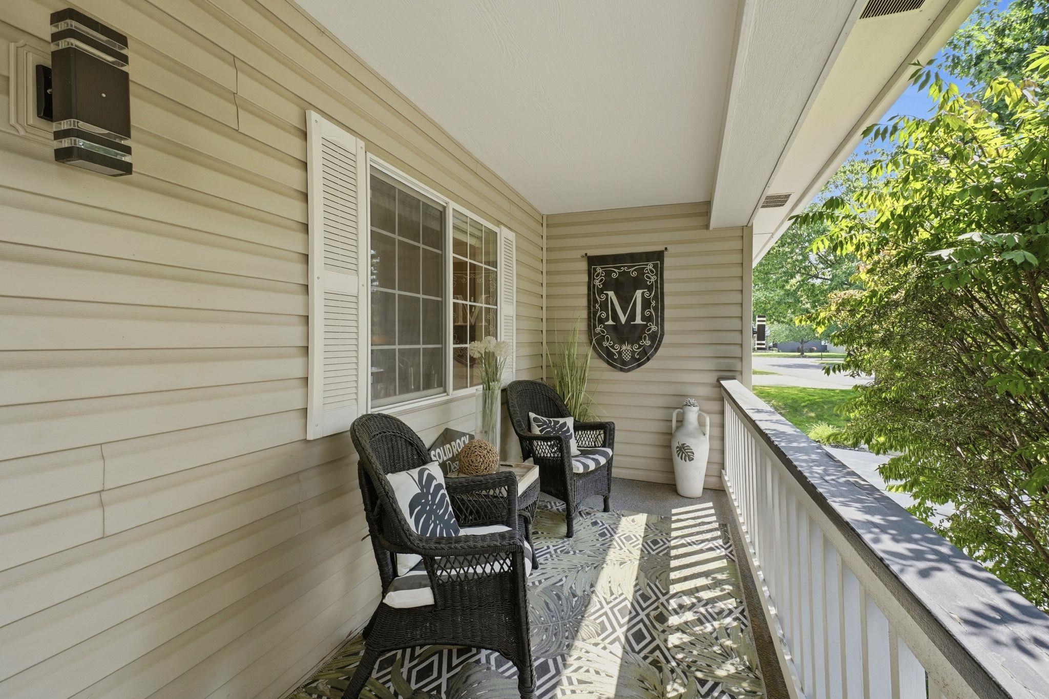 826 N Malvern Rd - Photo 4
