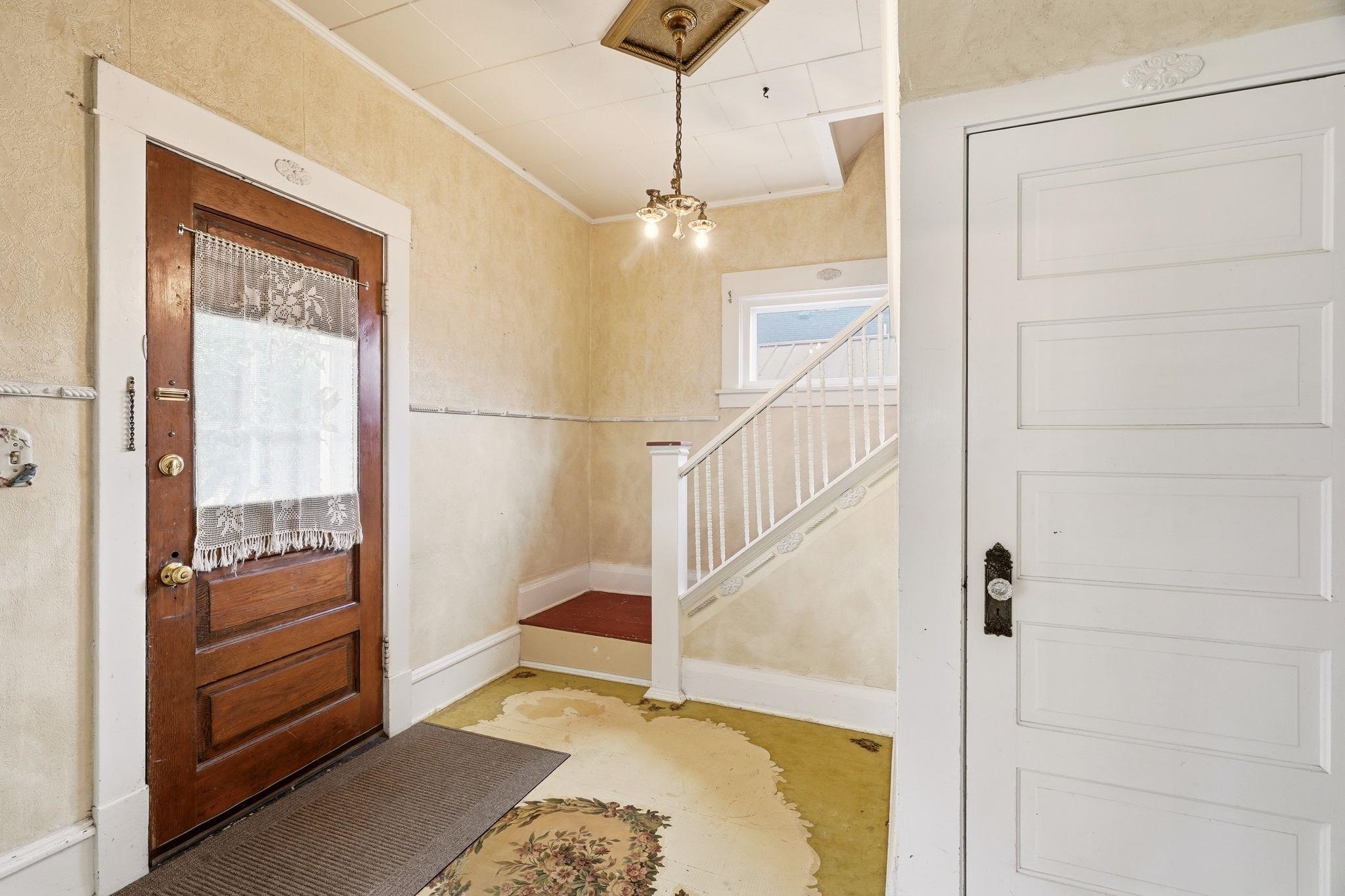 2420 W Maxwell Ave - Photo 4