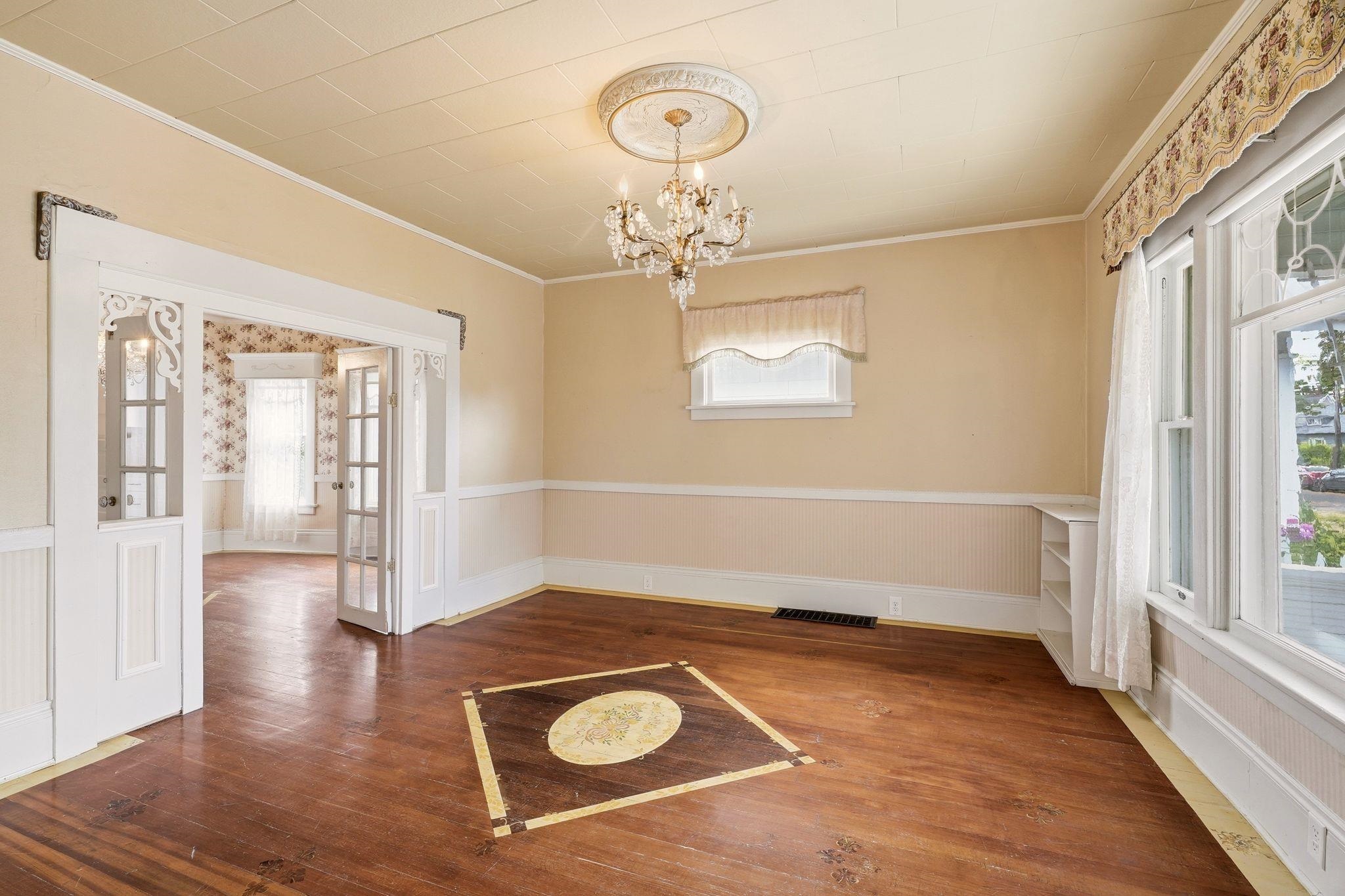 2420 W Maxwell Ave - Photo 5