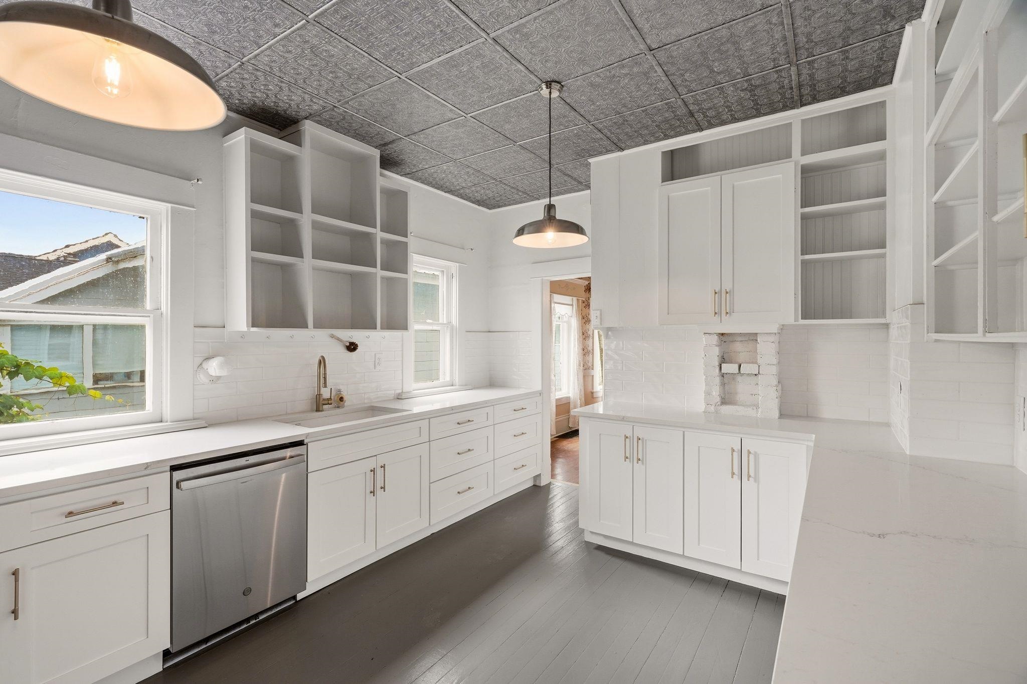 2420 W Maxwell Ave - Photo 13