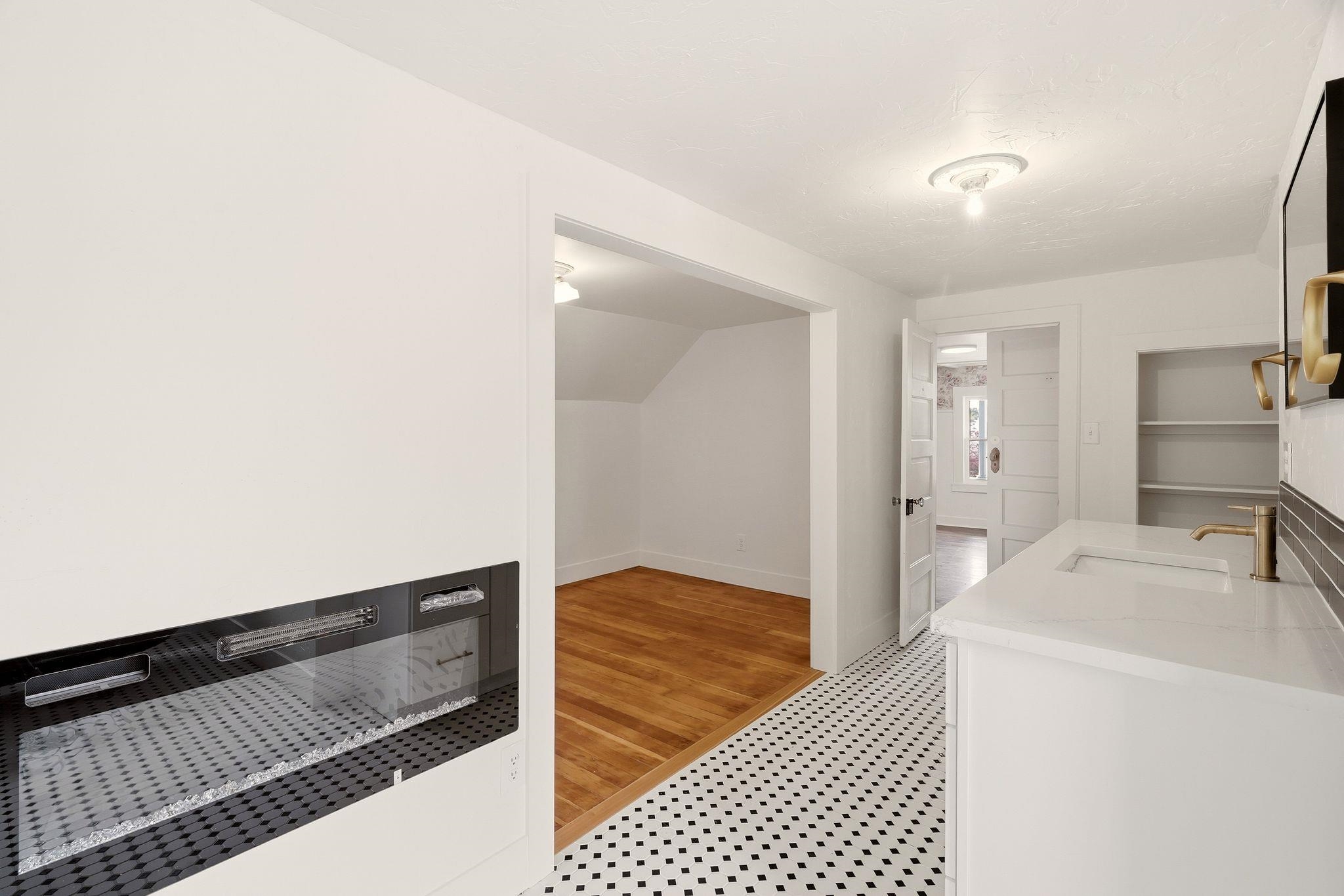 2420 W Maxwell Ave - Photo 29