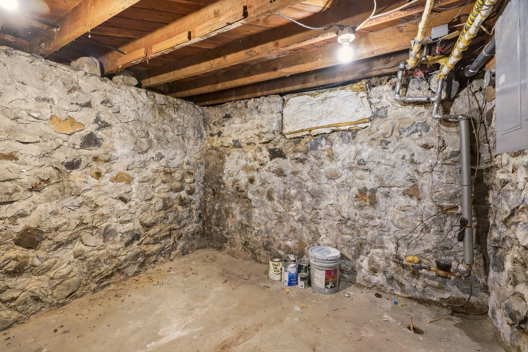 2420 W Maxwell Ave - Photo 33