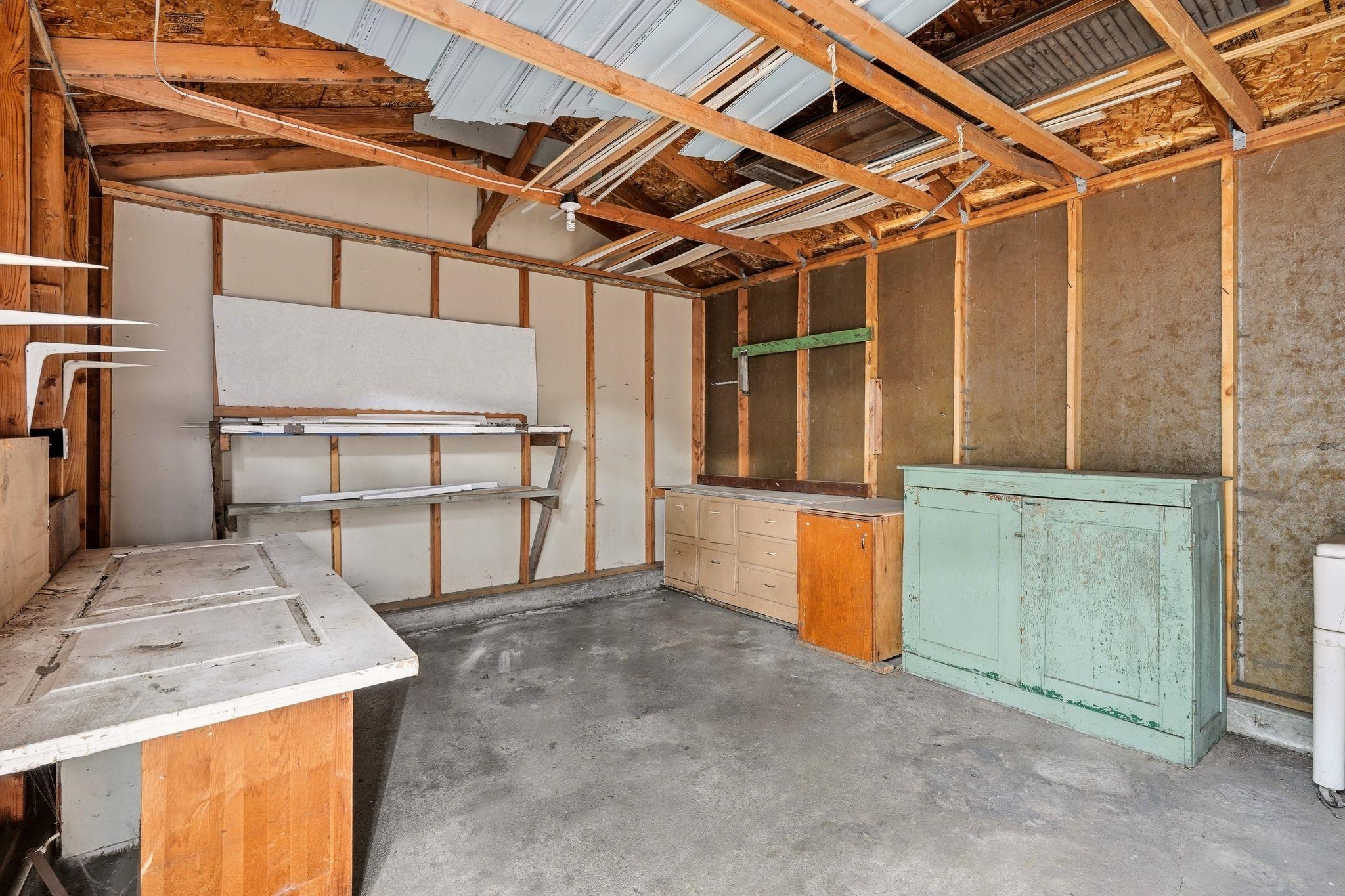 2420 W Maxwell Ave - Photo 38