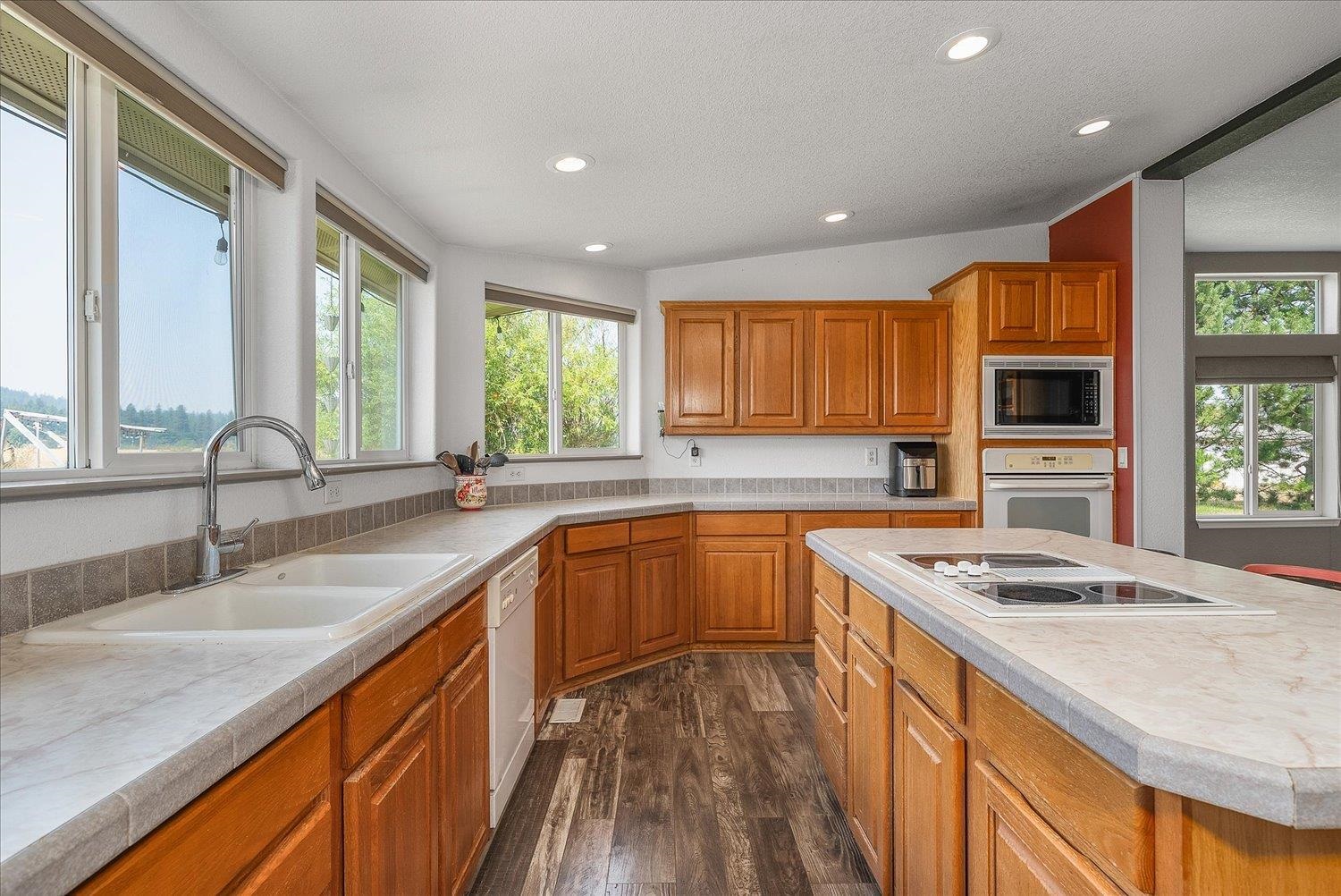 20211 N Austin Rd - Photo 19
