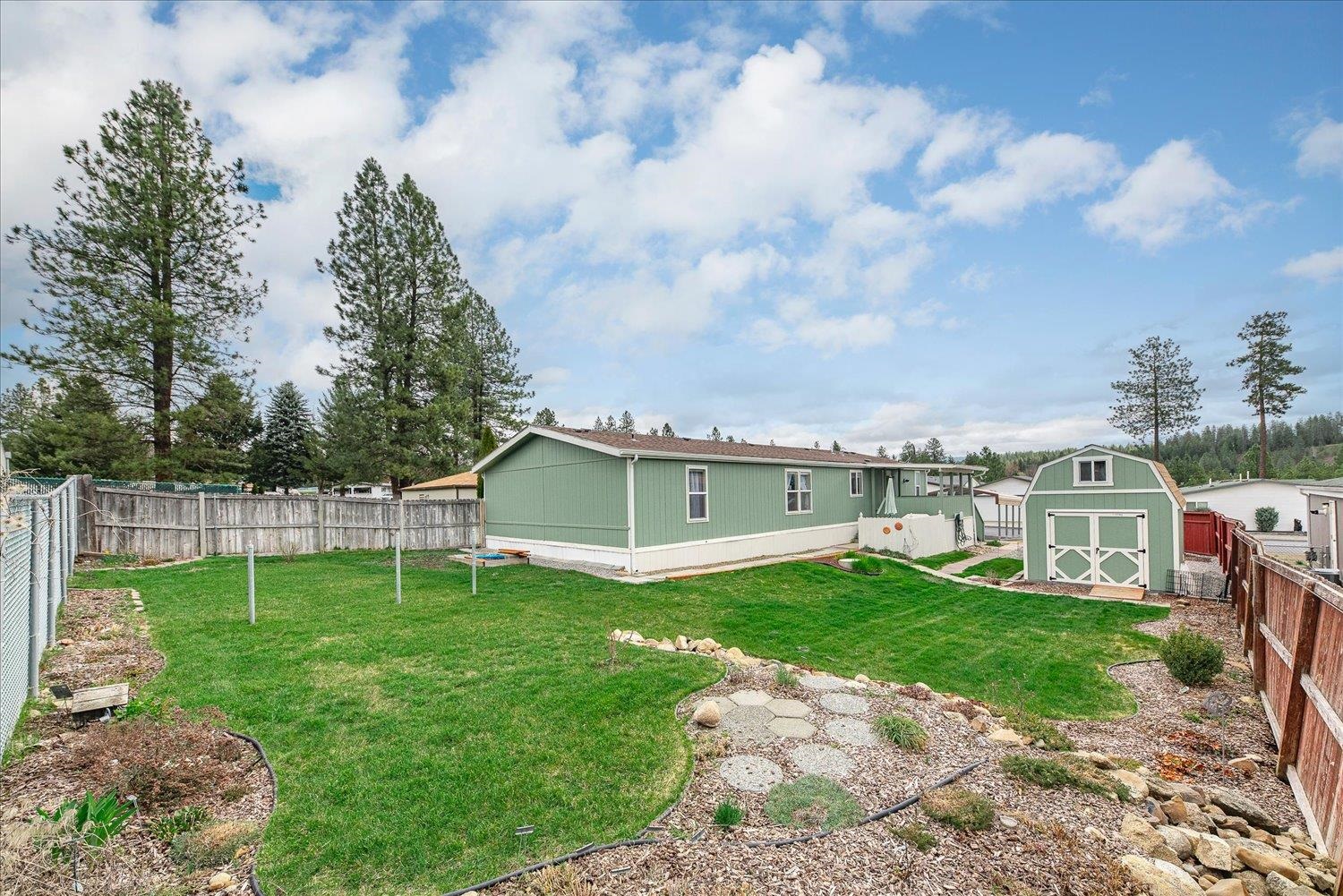 3110 E Chattaroy Rd - Photo 38
