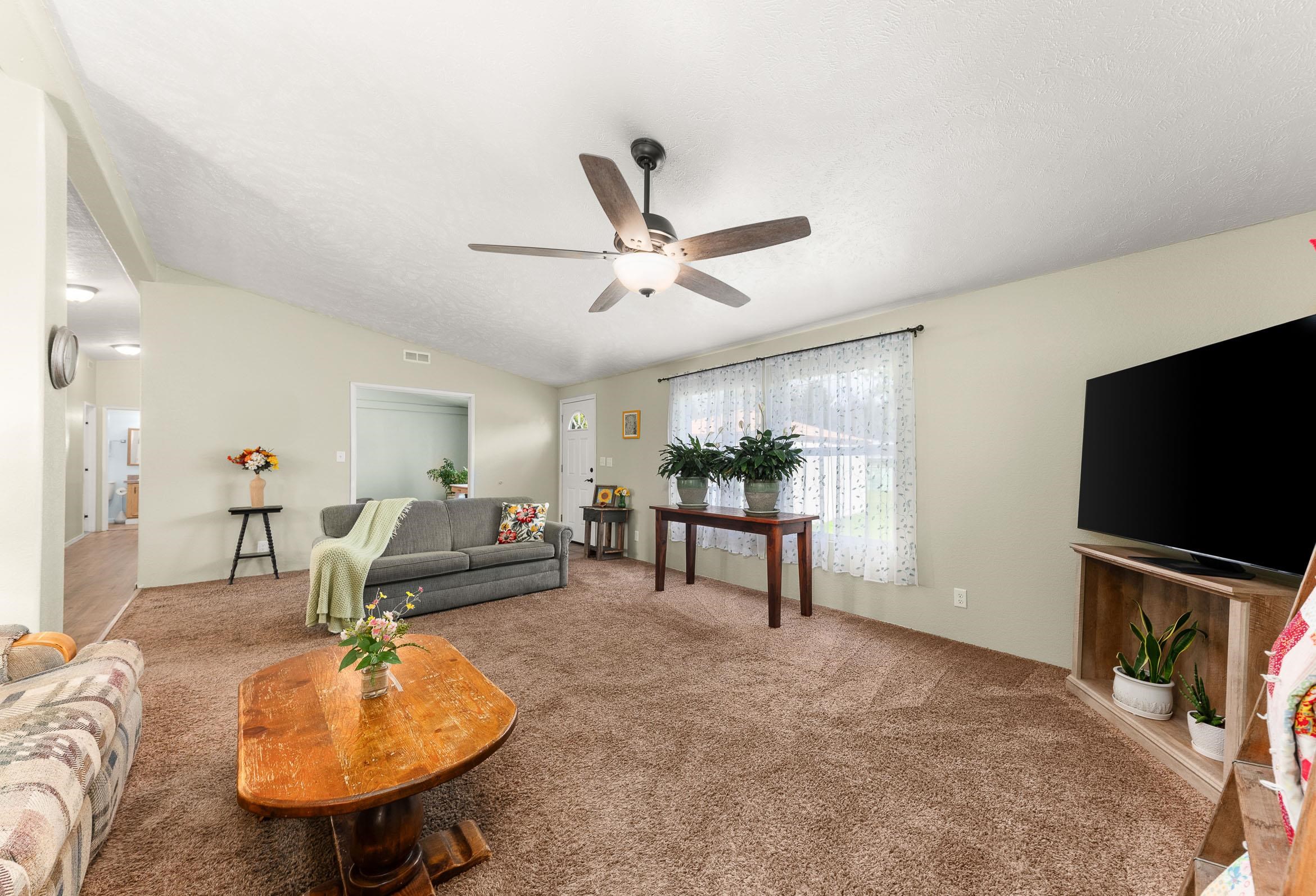 3110 E Chattaroy Rd - Photo 9