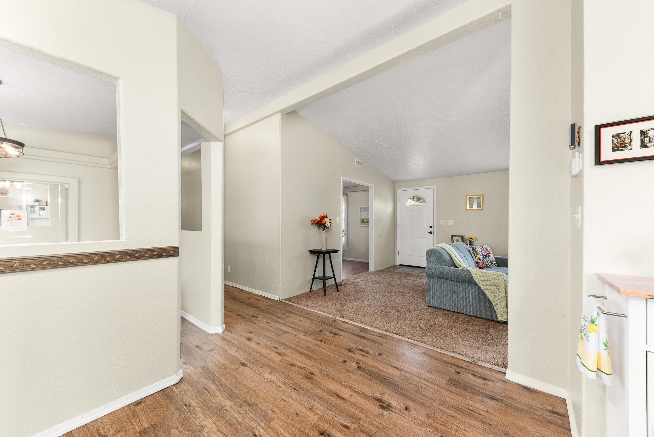 3110 E Chattaroy Rd - Photo 10