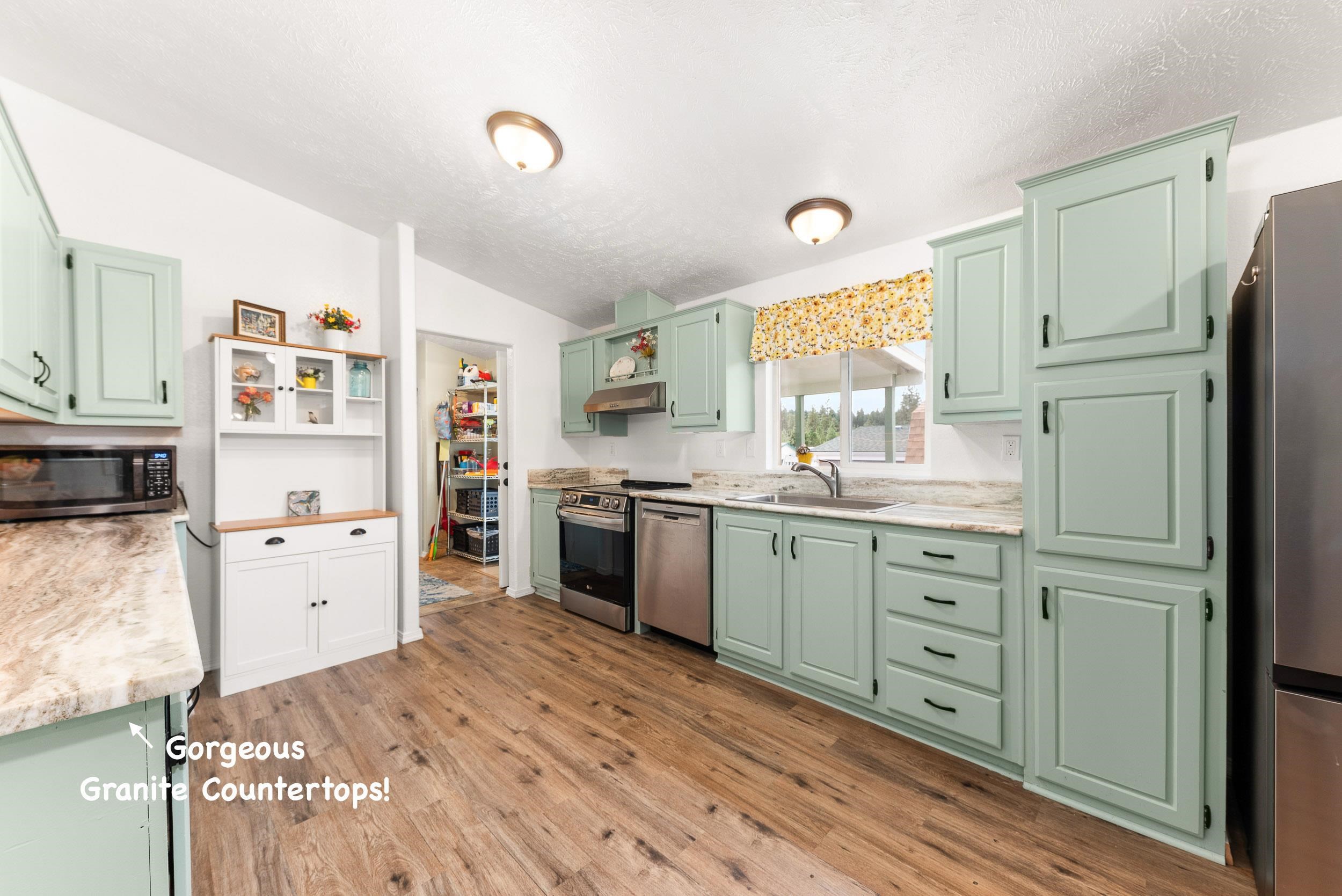 3110 E Chattaroy Rd - Photo 13