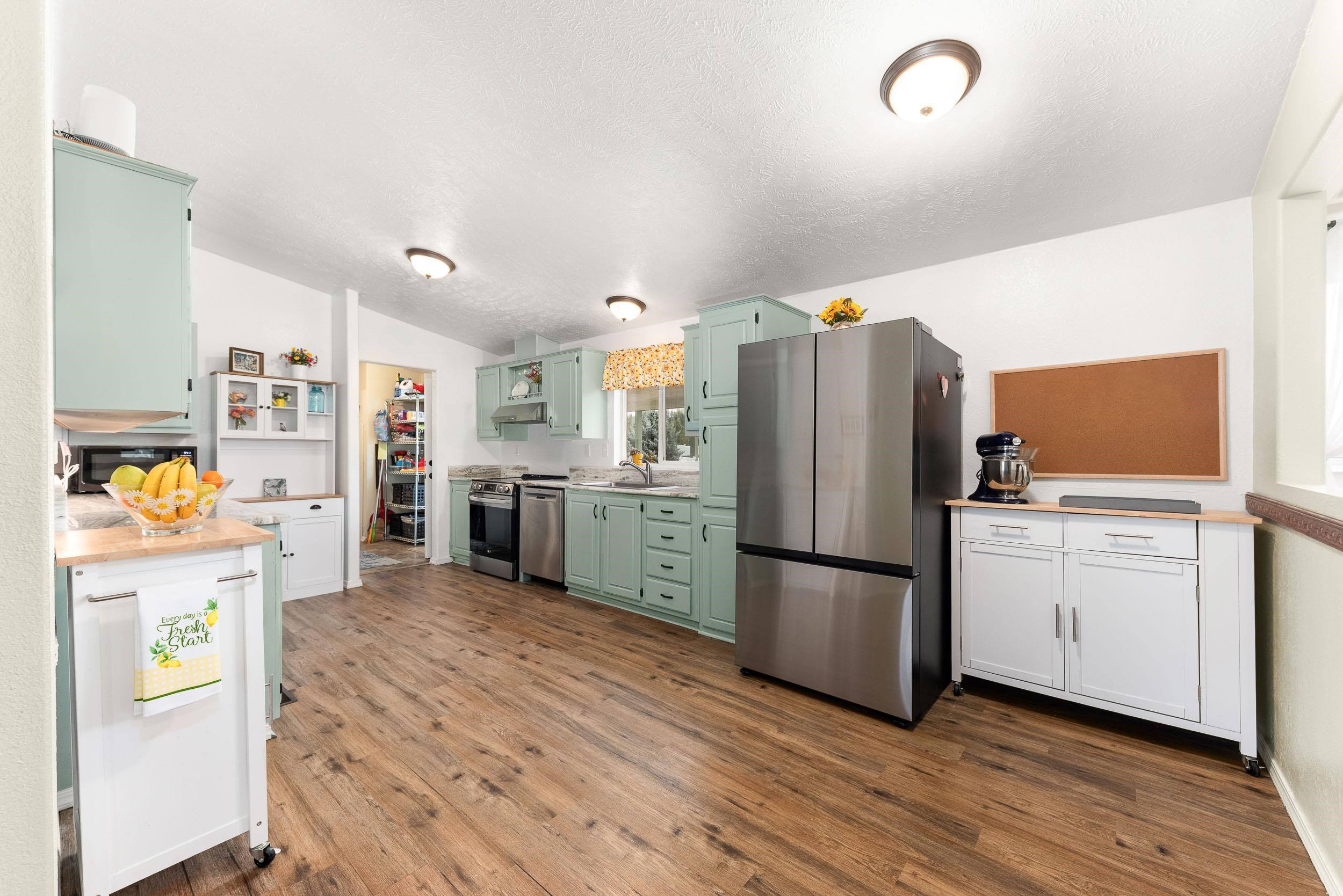 3110 E Chattaroy Rd - Photo 21