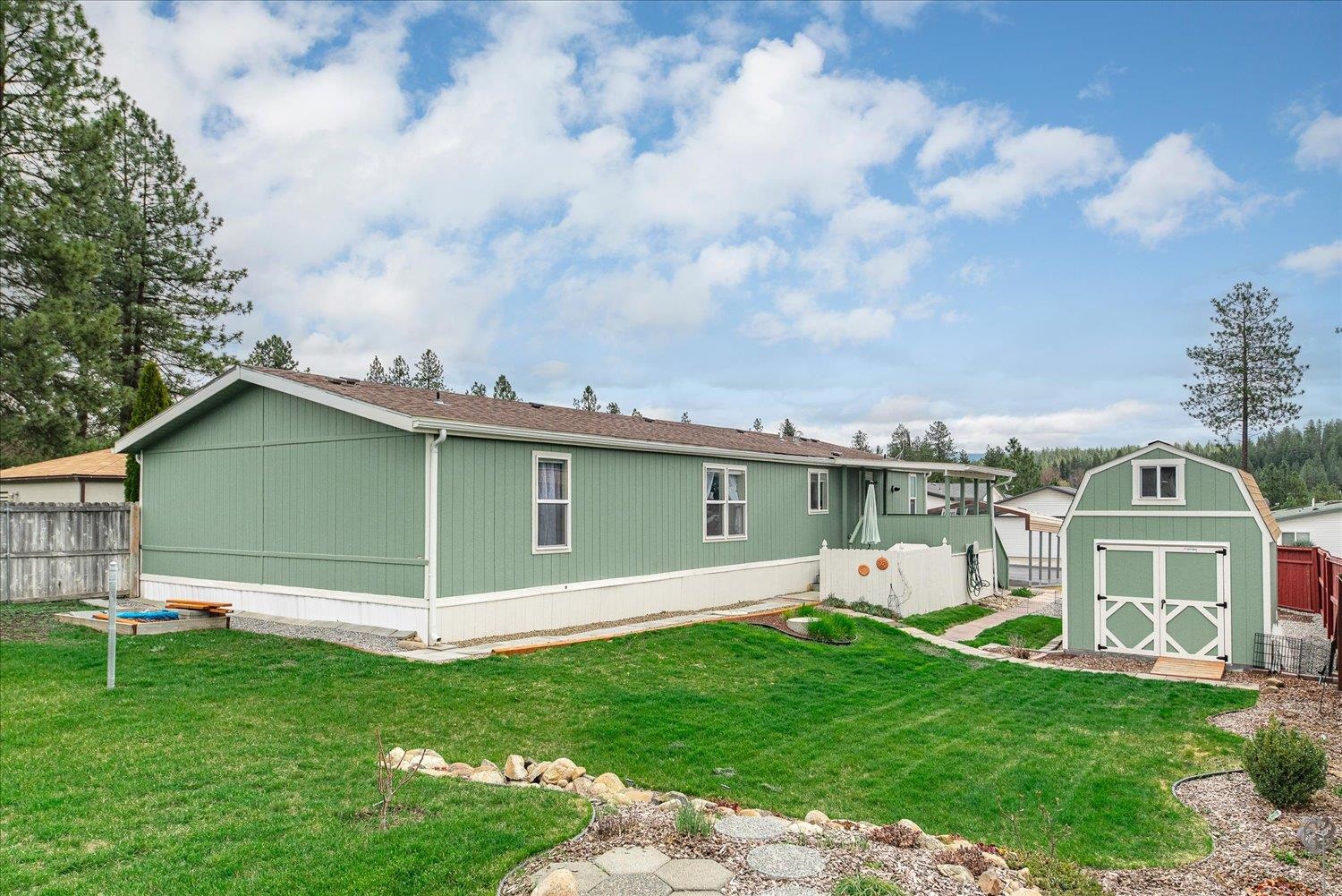 3110 E Chattaroy Rd - Photo 1