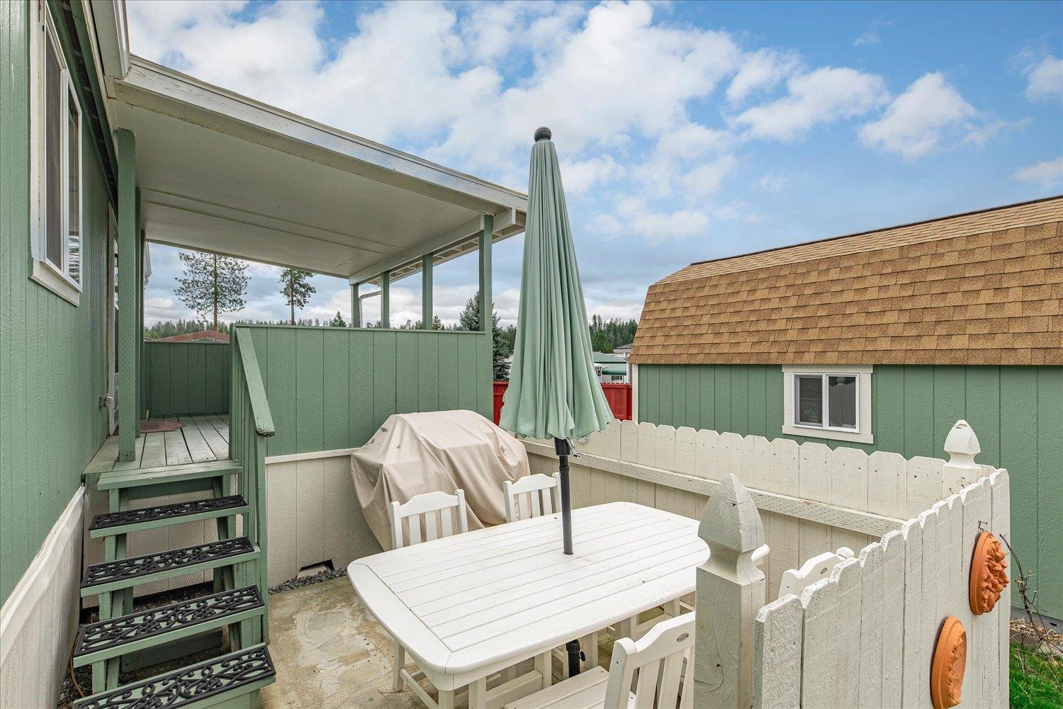 3110 E Chattaroy Rd - Photo 37