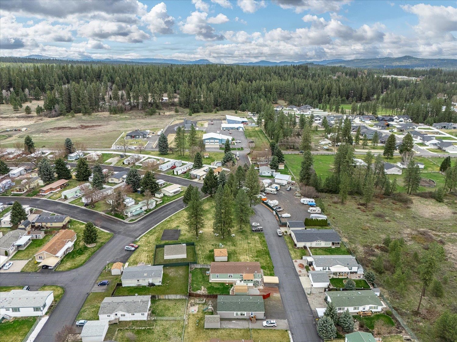 3110 E Chattaroy Rd - Photo 44
