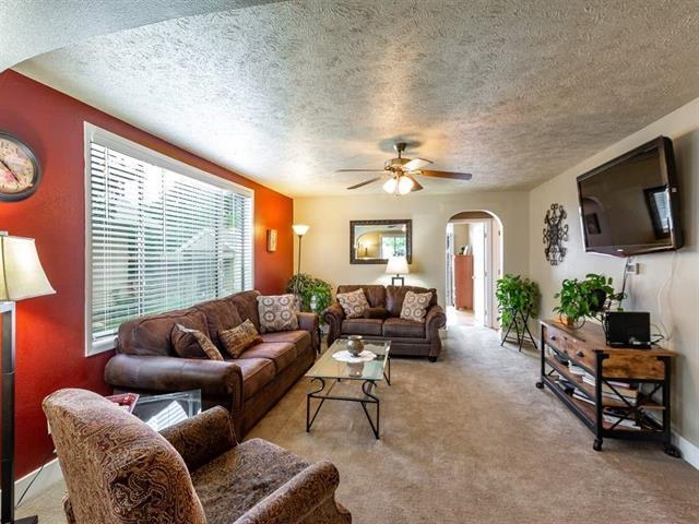 1207 W Shannon Ave - Photo 19