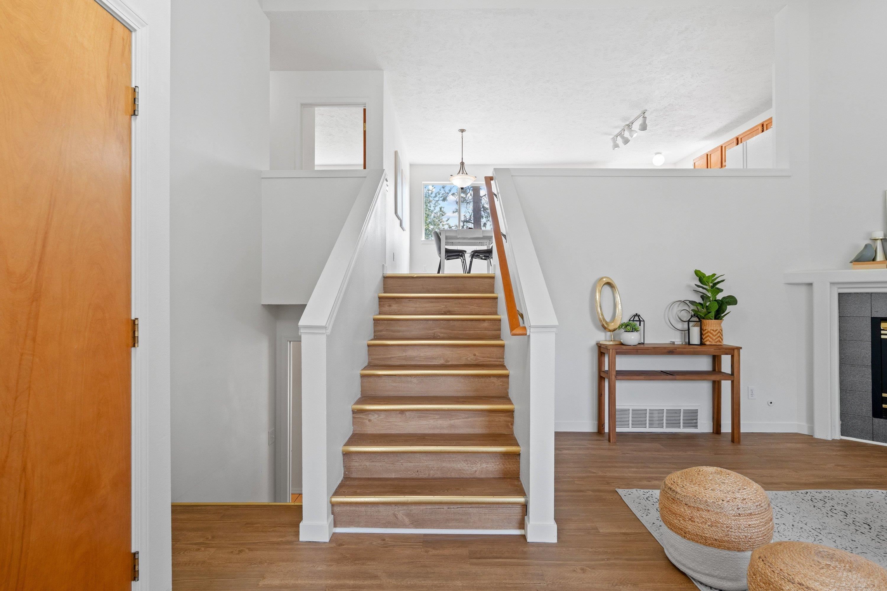 3408 E 48th Ct - Photo 7