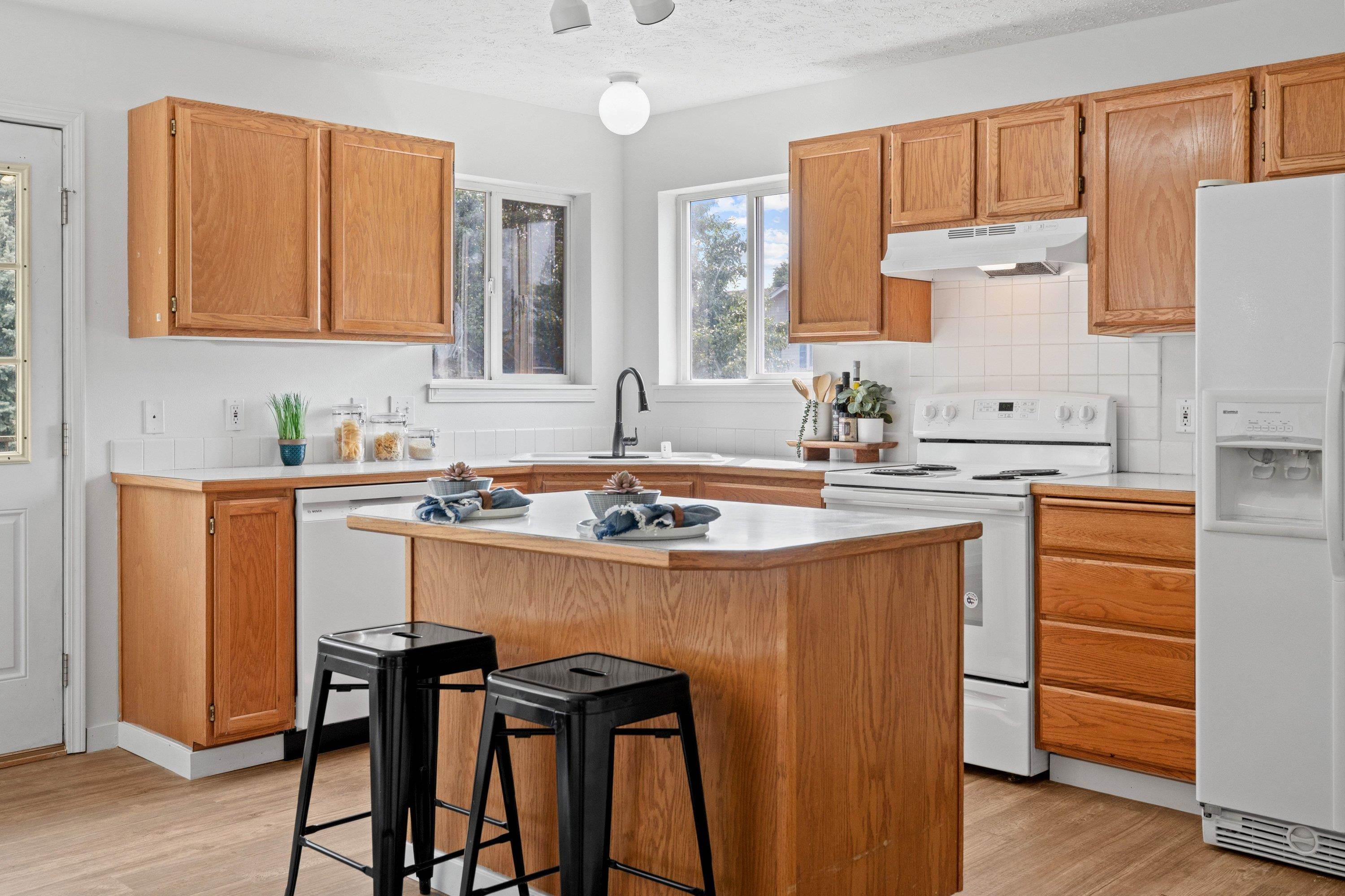 3408 E 48th Ct - Photo 10