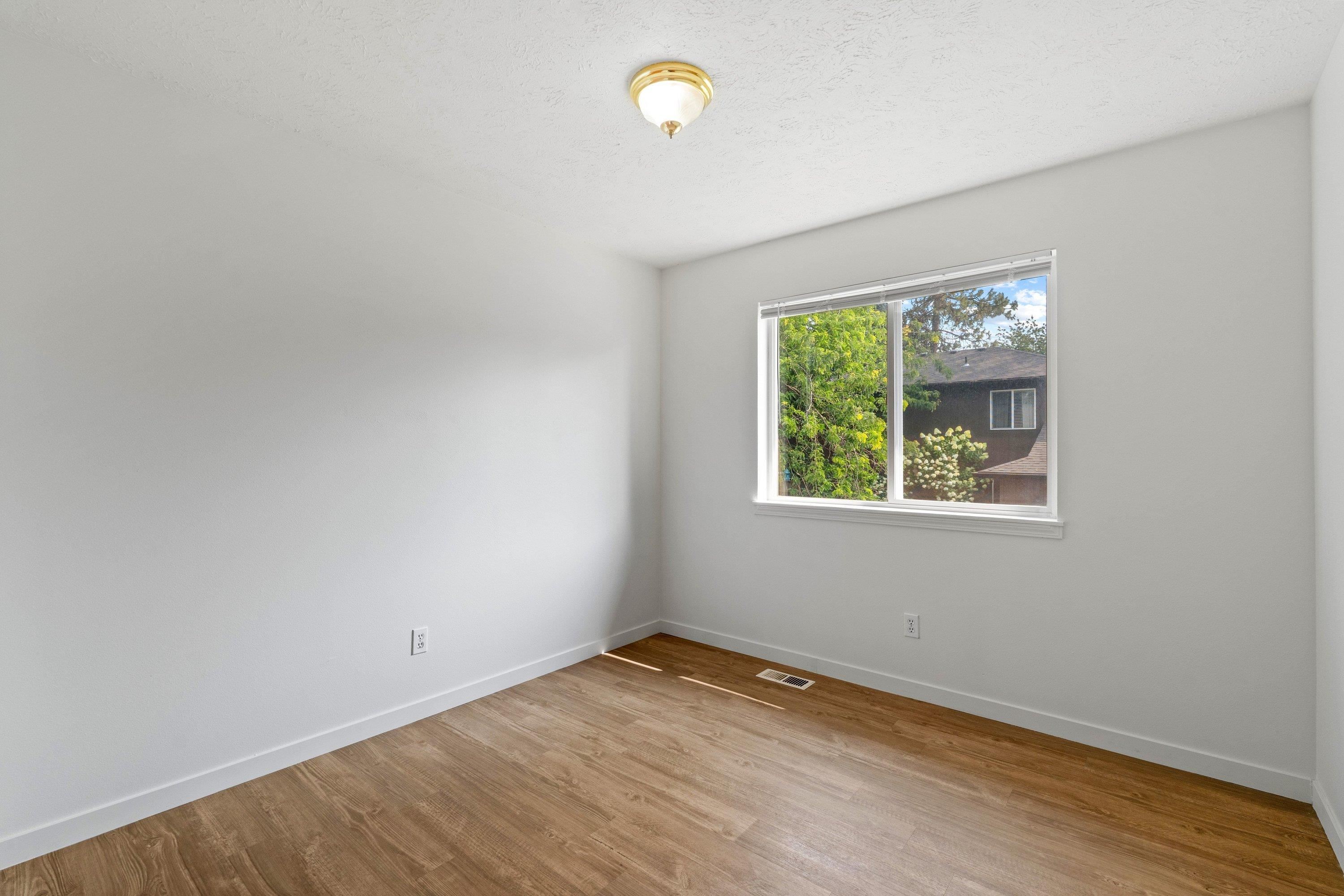 3408 E 48th Ct - Photo 20