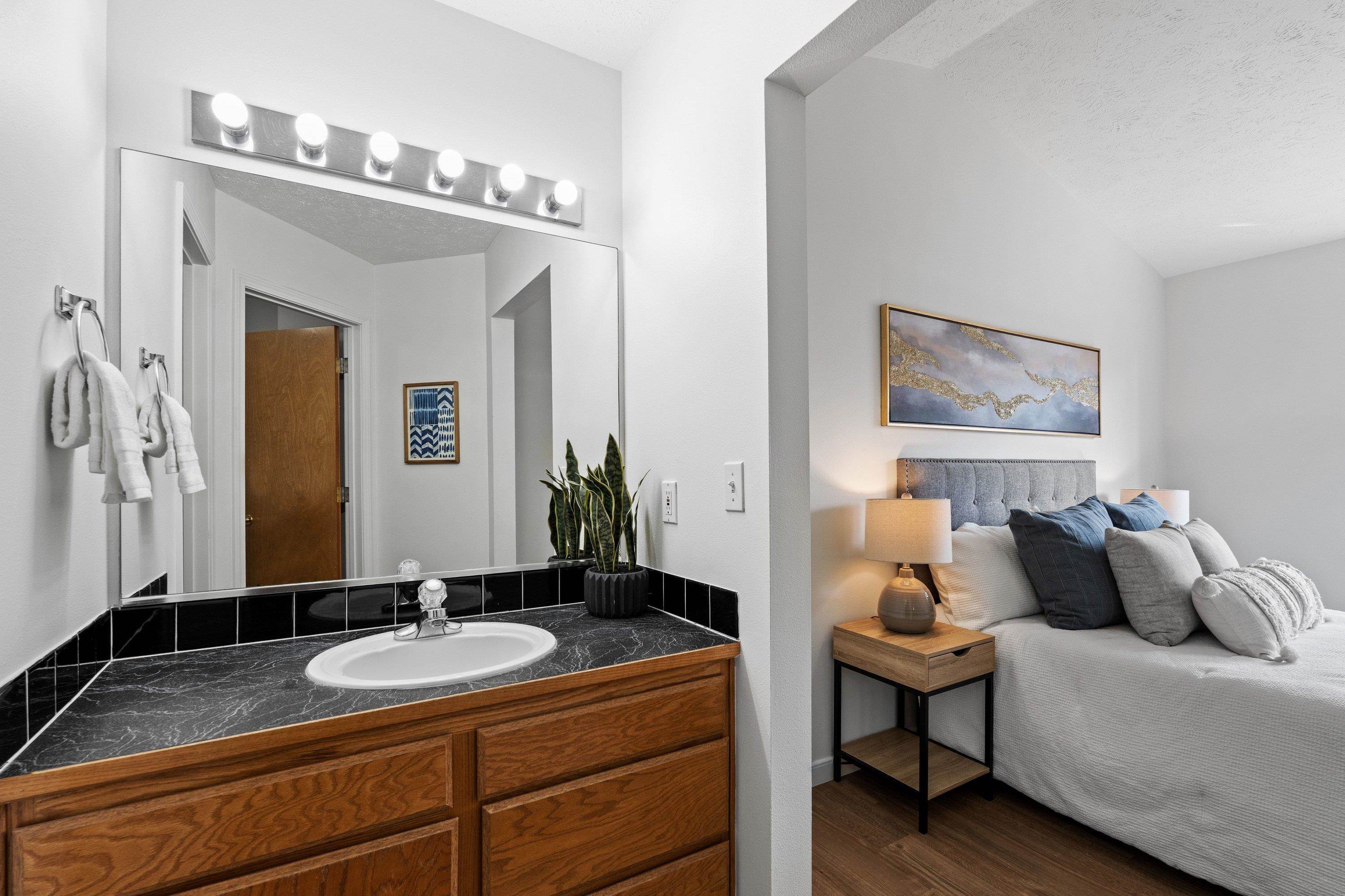 3408 E 48th Ct - Photo 18