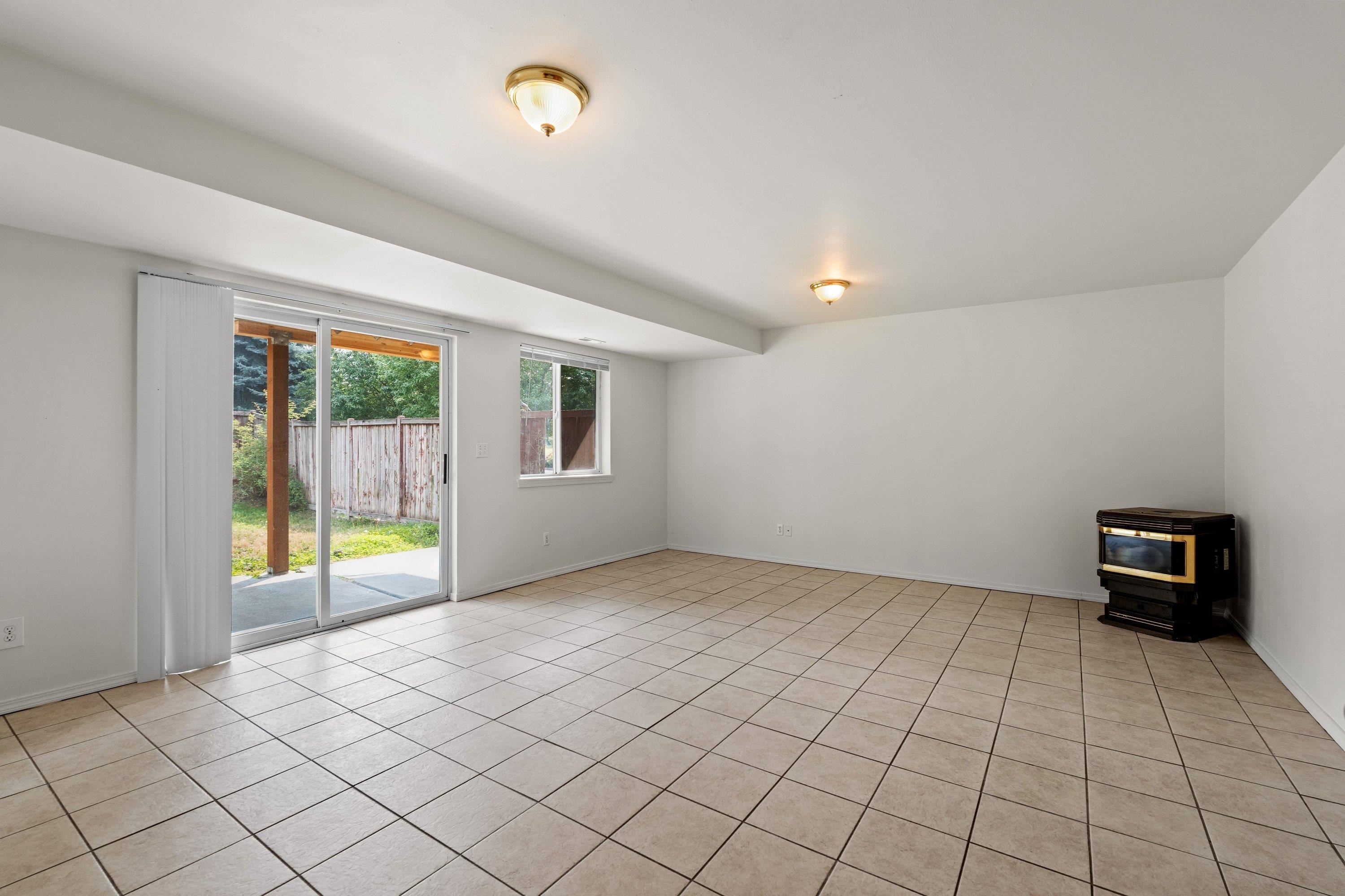 3408 E 48th Ct - Photo 24