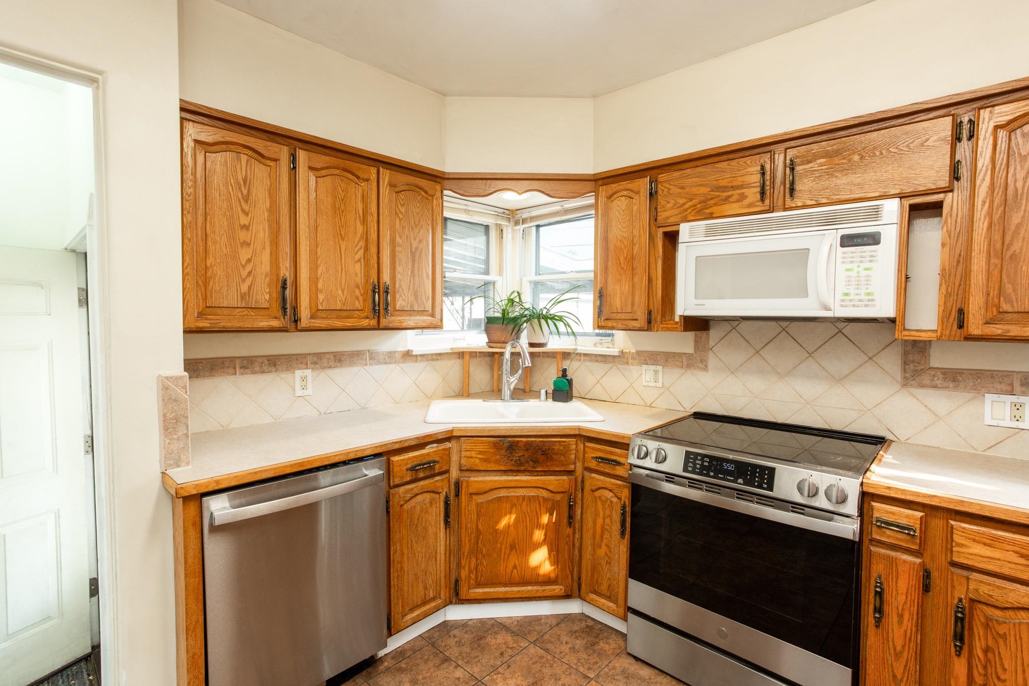 1108 E Wellesley Ave - Photo 6
