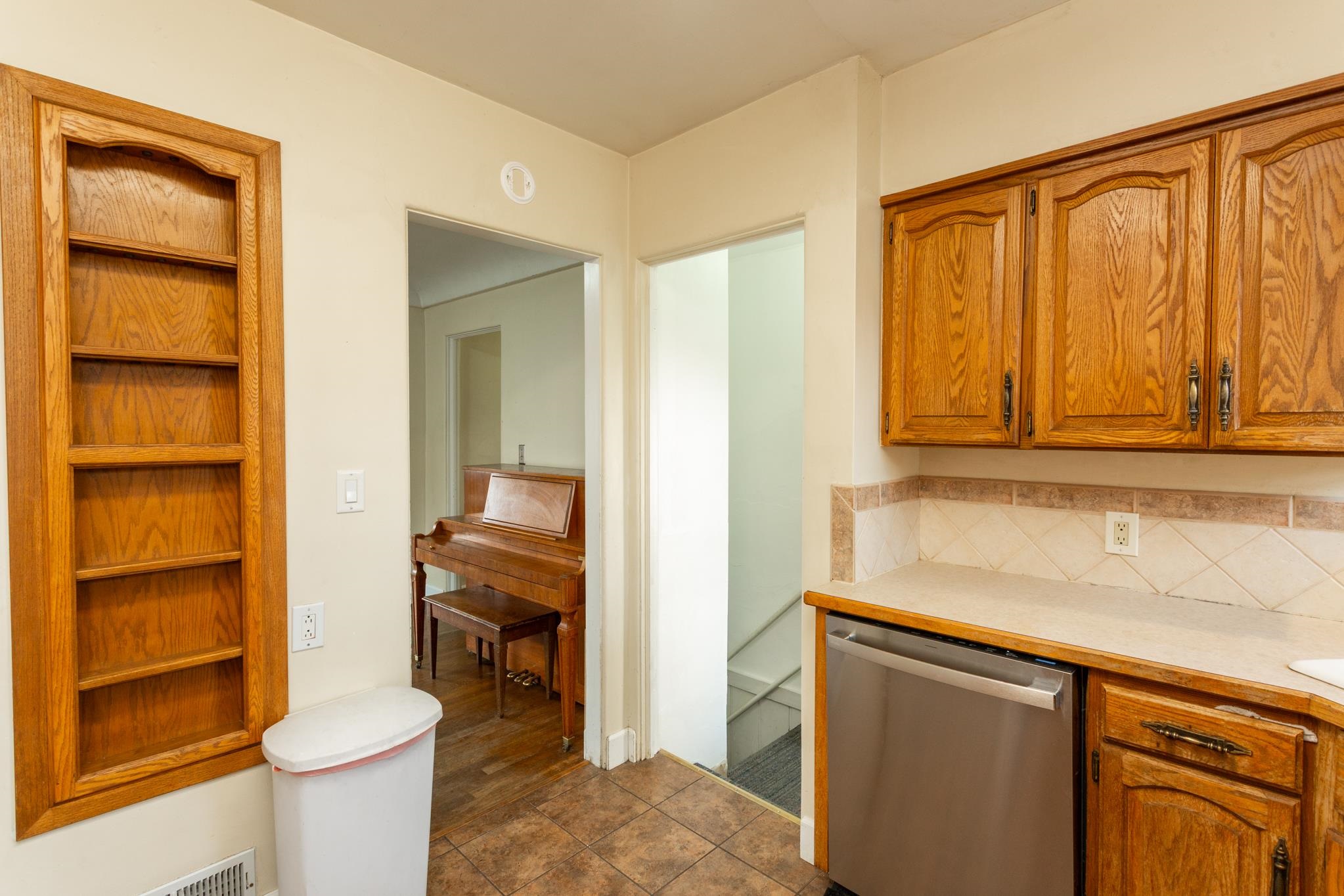 1108 E Wellesley Ave - Photo 8