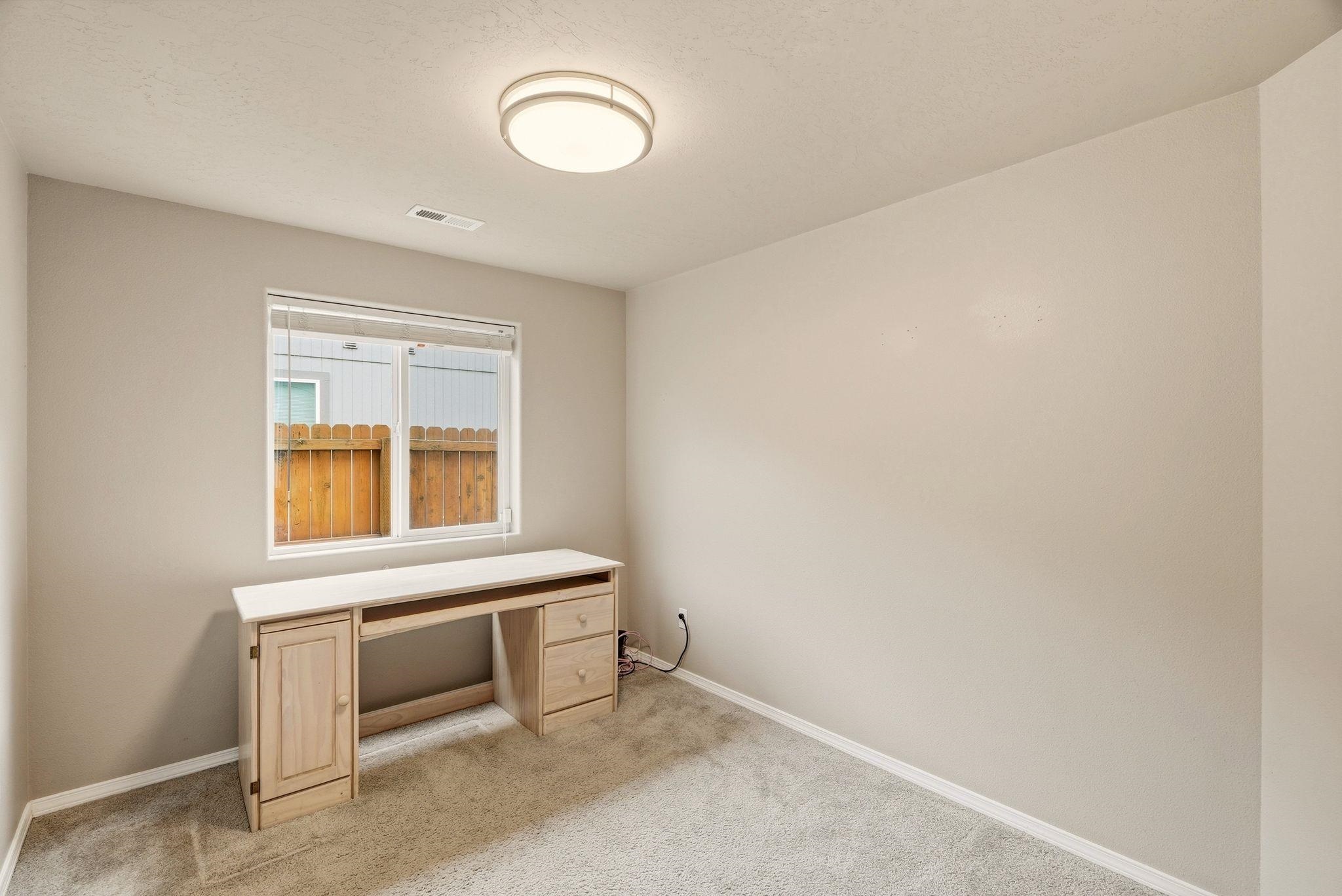 702 S Edgerton Ln - Photo 24